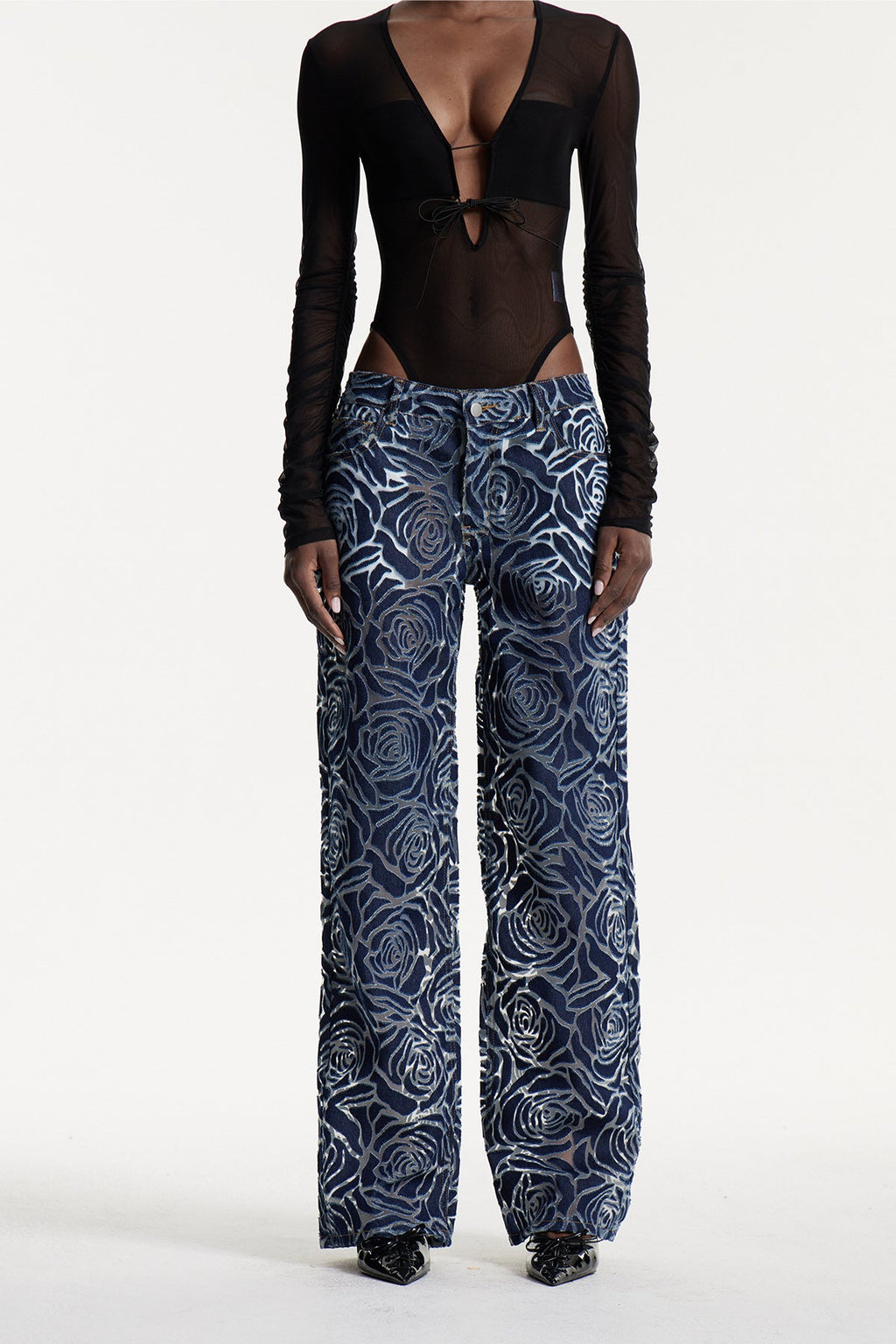Chlodulf Flower Cutout Jeans In Deep Blue