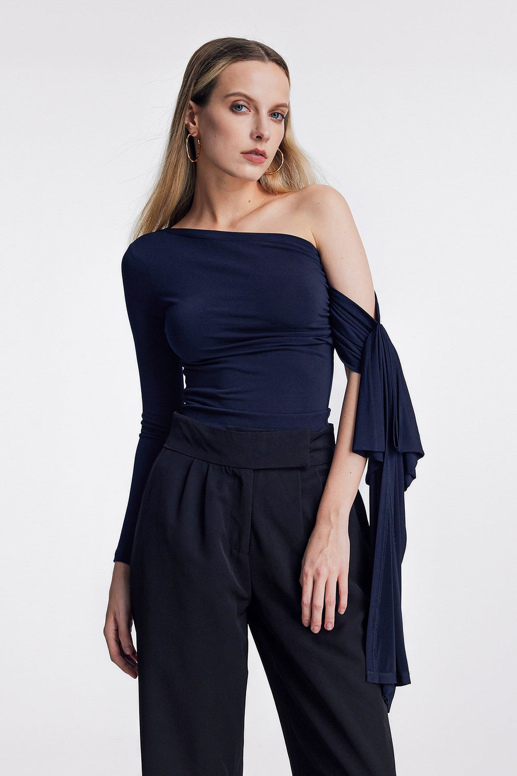 Abia Asymmetric One Shouder Ruch Lace Up Top