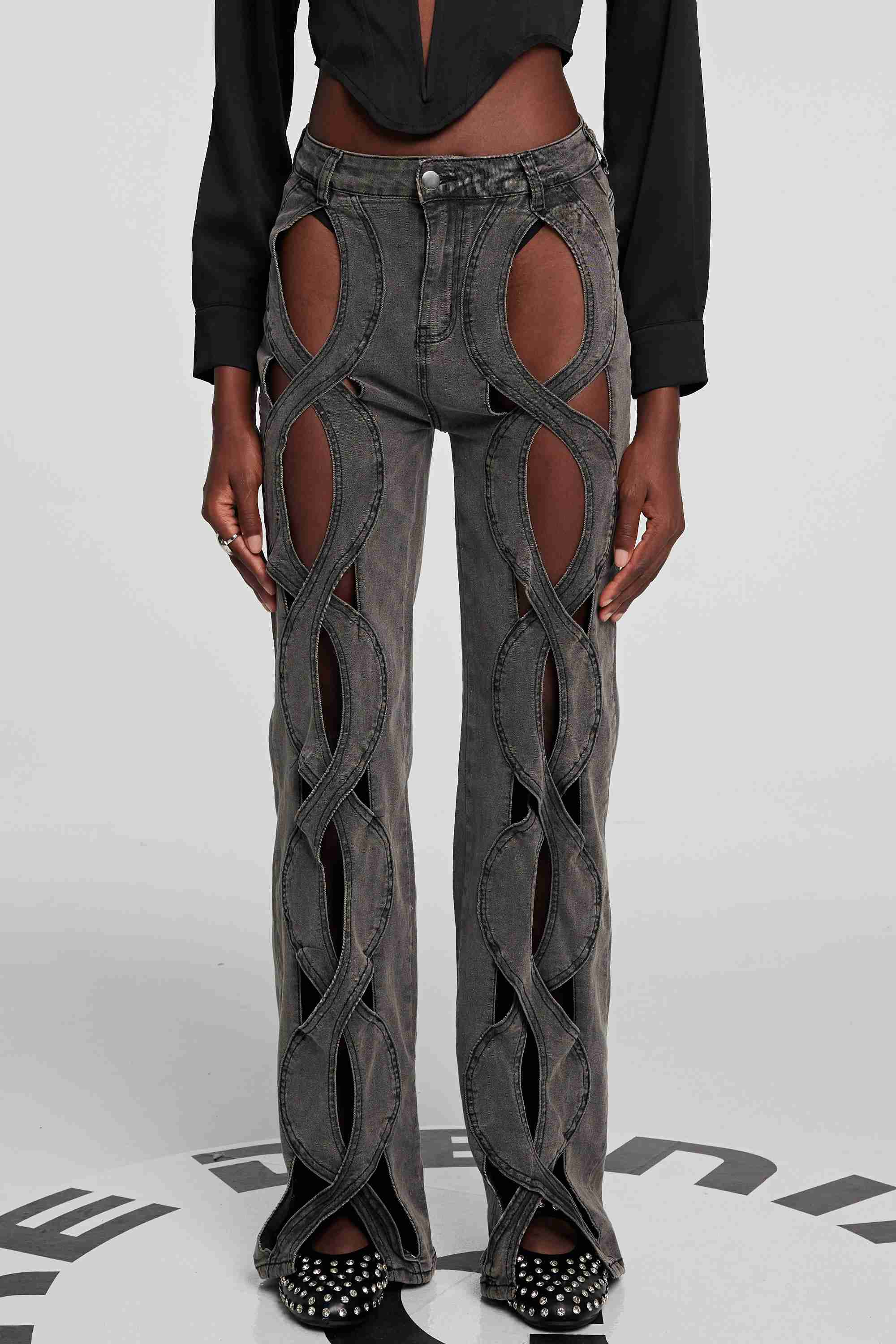 Abigail Cutout Denim Jeans In Black