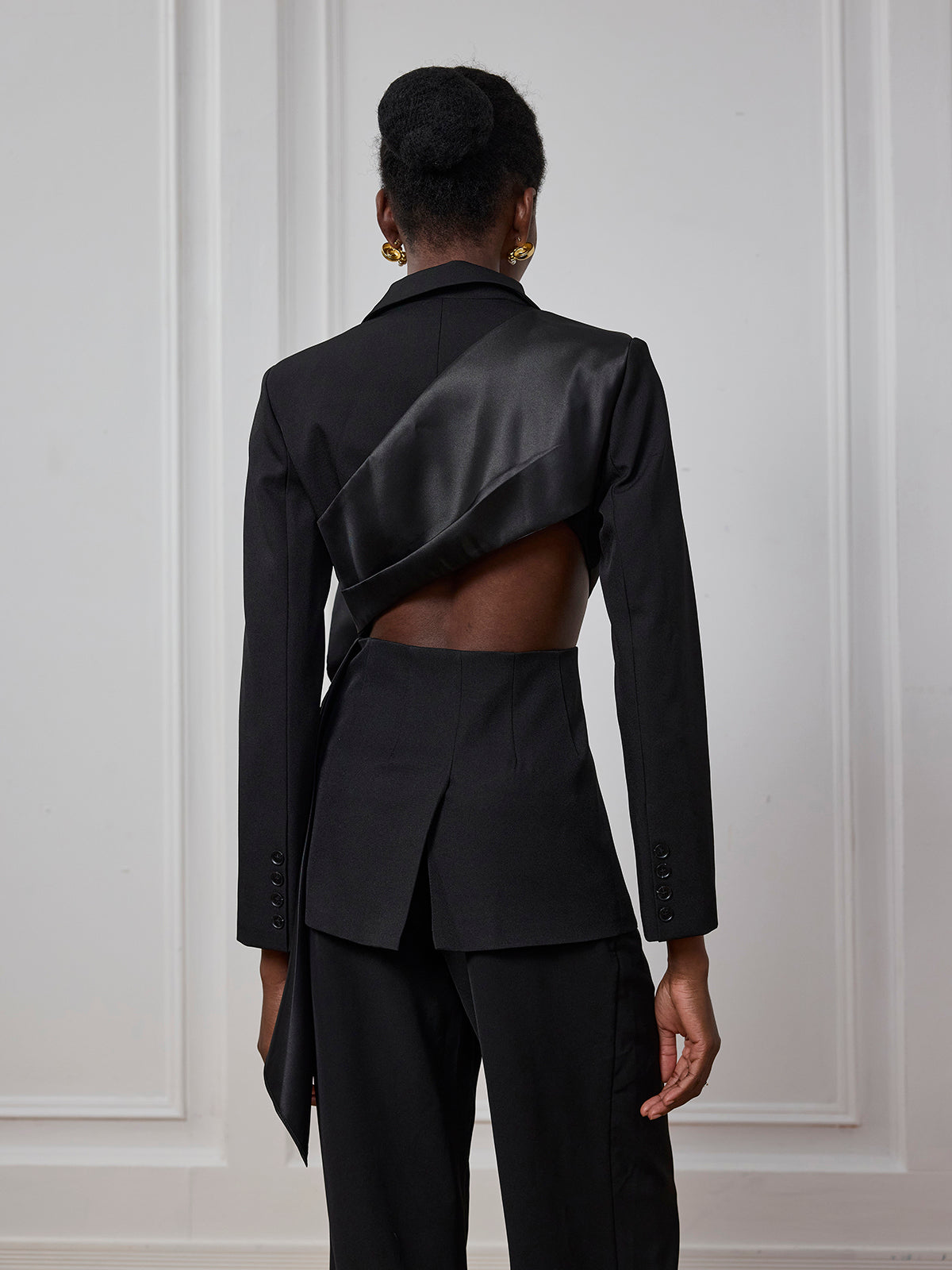 Alma Bodycon Cutout Bow Blazer