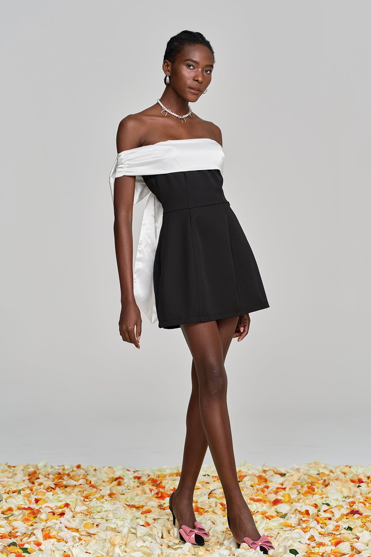 Amitola Bow Strapless Mini Dress