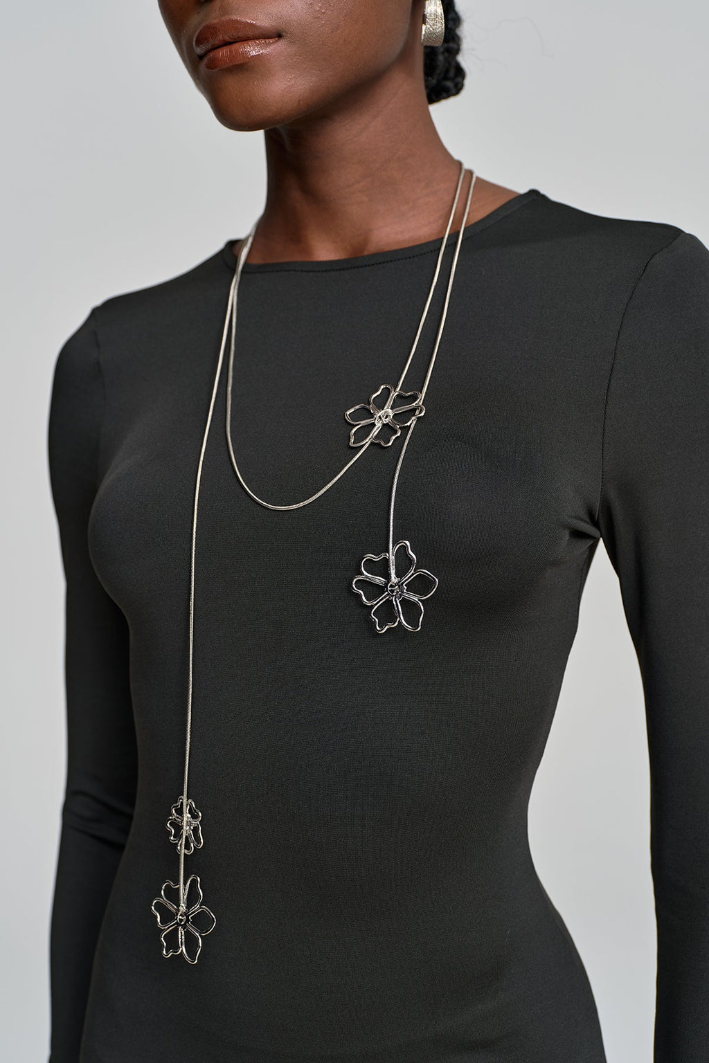 Ammiel Flower Necklace