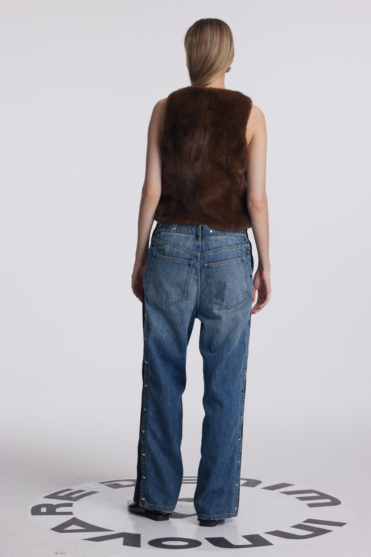 Anahira Faux Fur Flower Sleeveless Jacket