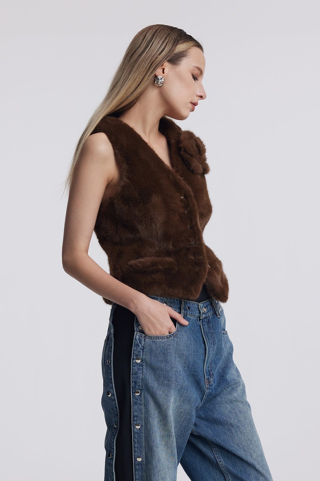 Anahira Faux Fur Flower Sleeveless Jacket
