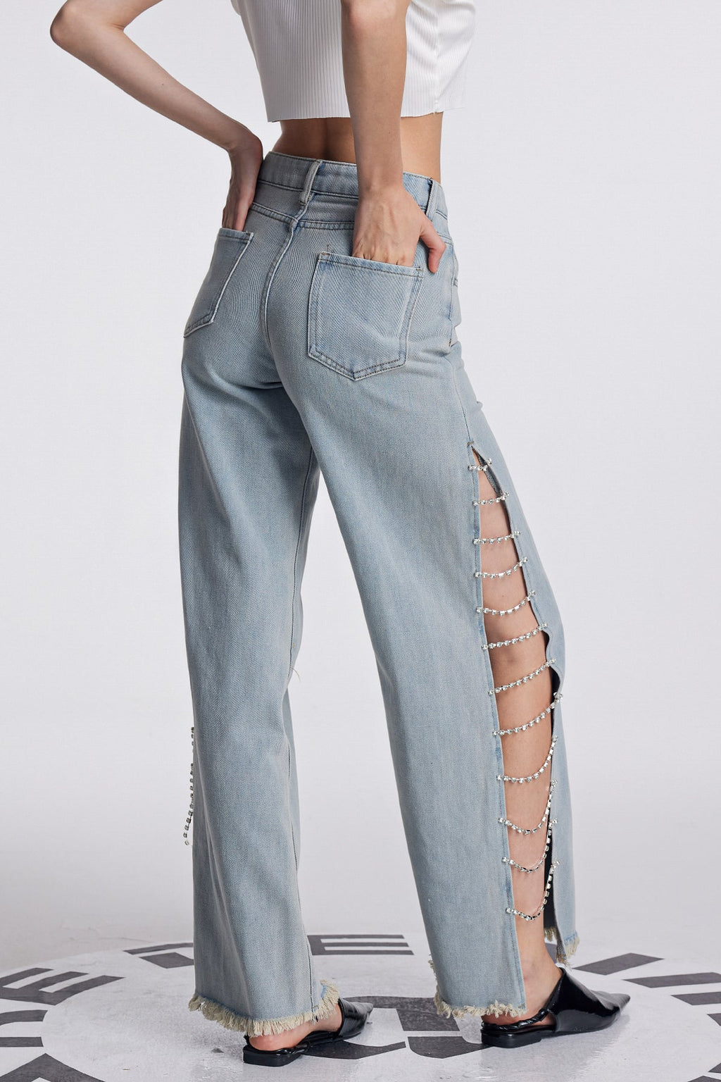 Ana?s Rhinestone Chain Cutout Jeans