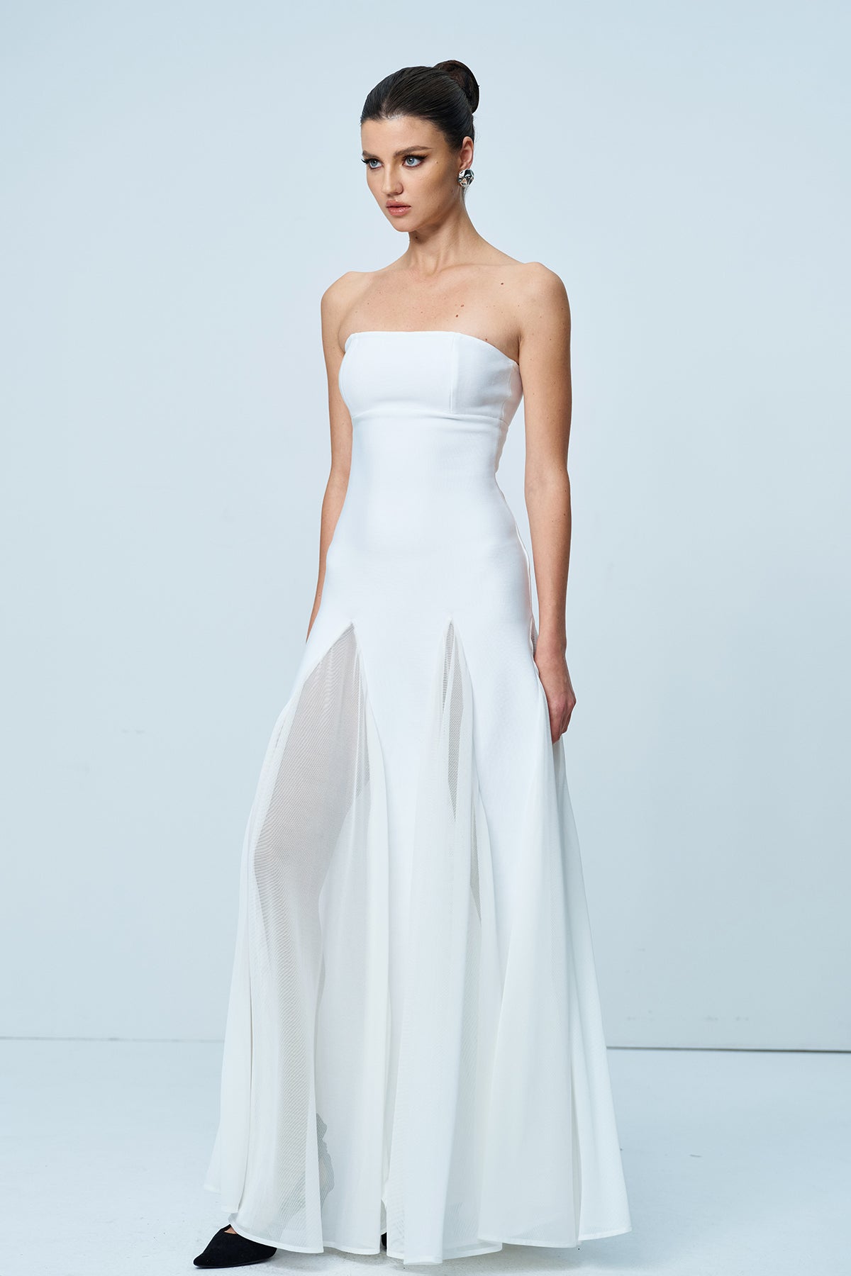 Aniyah Strapless Deconstruct Maxi Dress
