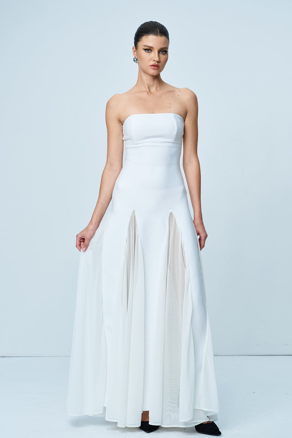 Aniyah Strapless Deconstruct Maxi Dress