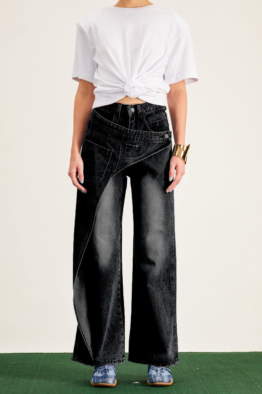 Ansgar Deconstruct Asymmetric Hayley Jeans In Black