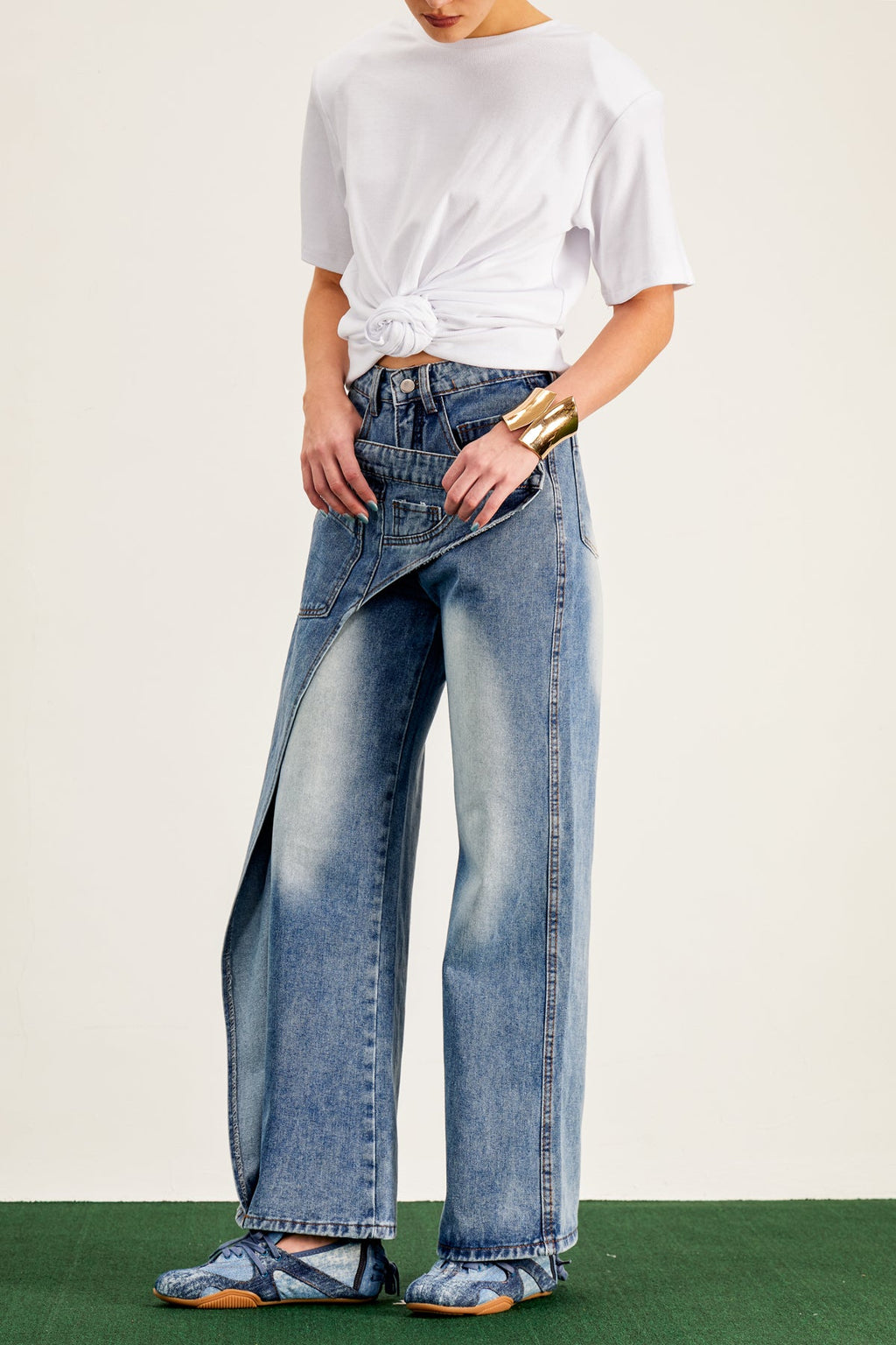 Ansgar Deconstruct Asymmetric Hayley Jeans In Blue