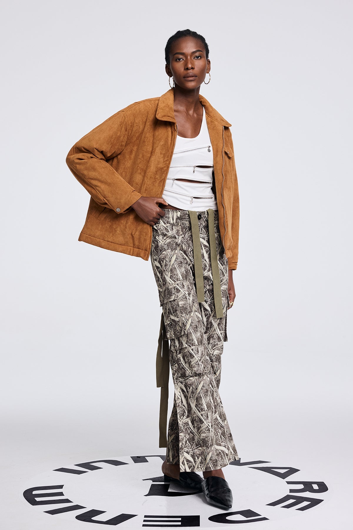 Apa Print Pocket Cargo Pants