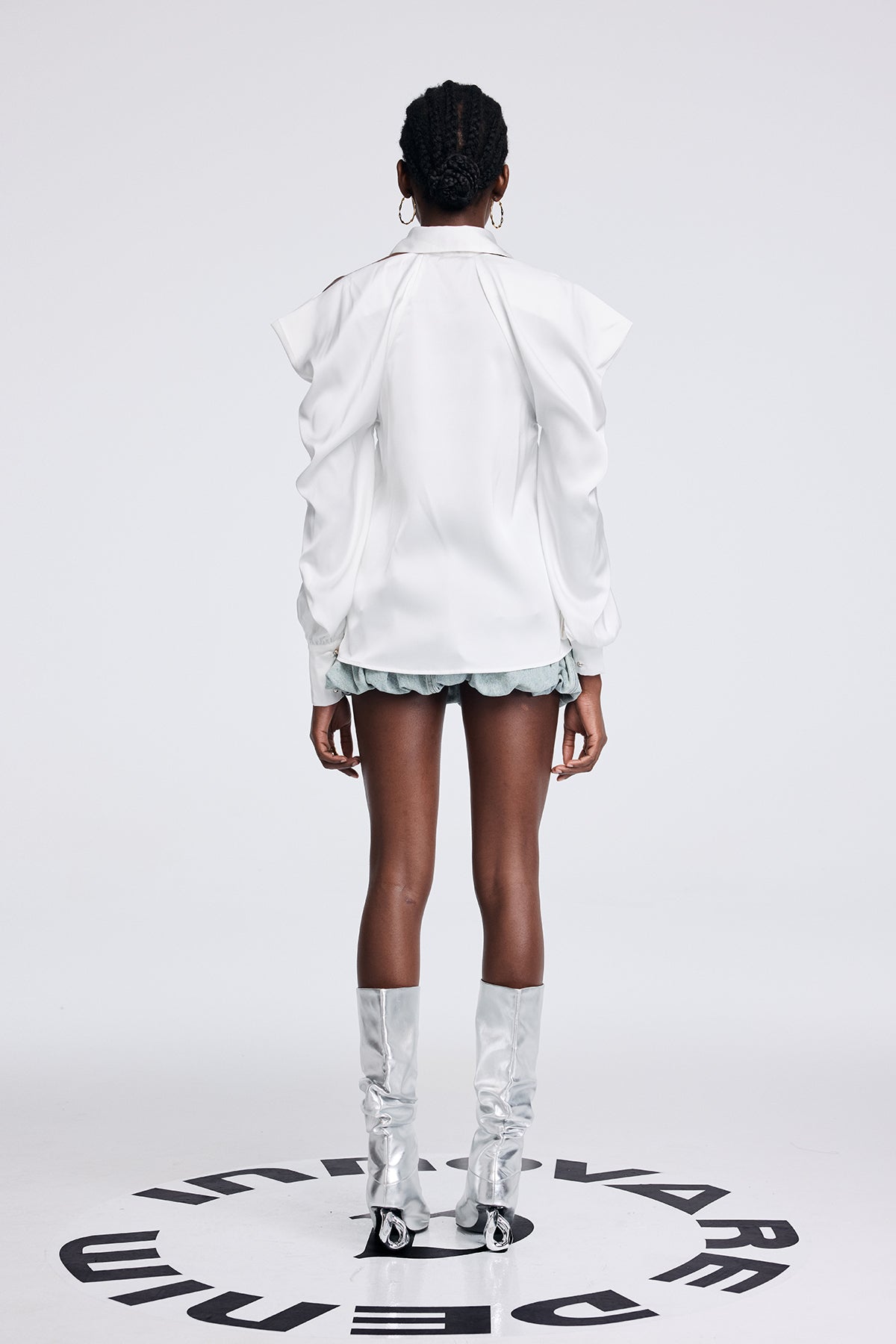 Apiatan Cutout Tie Shirt