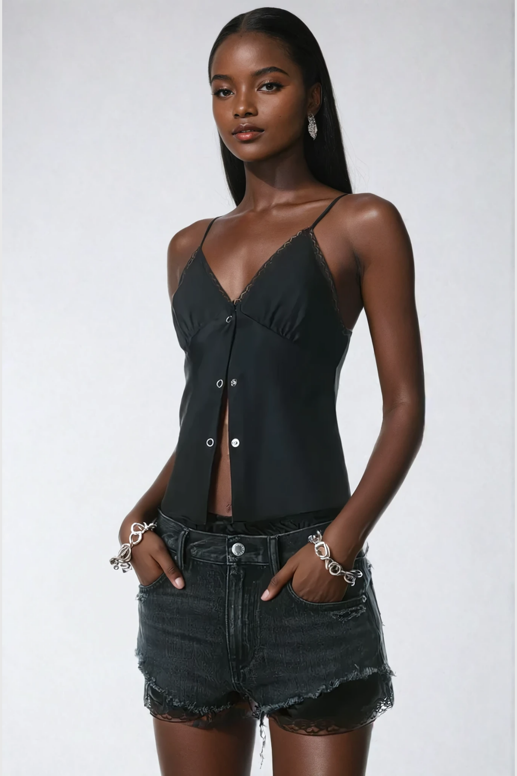 Aqila Lace Deconstruct Short Jeans In Black