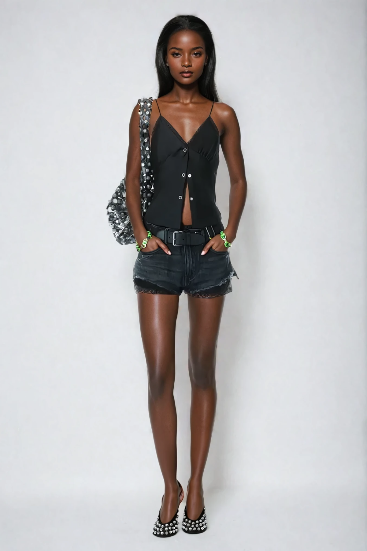 Aqila Lace Deconstruct Short Jeans In Black