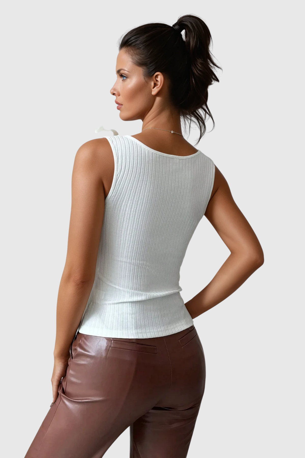 Arduin Flower Sleeveless Pearl Knit Top