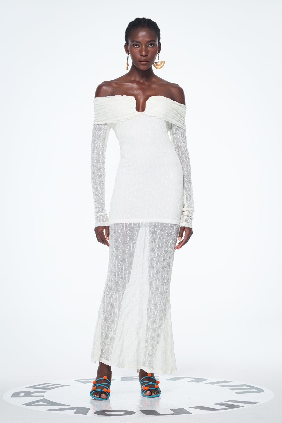 Babe Off Shoulder Ruch Maxi Dress