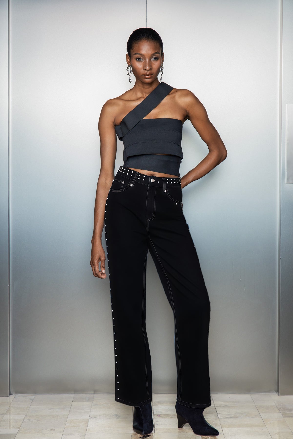 Banquo Star Embellished Wide Jeans In Black