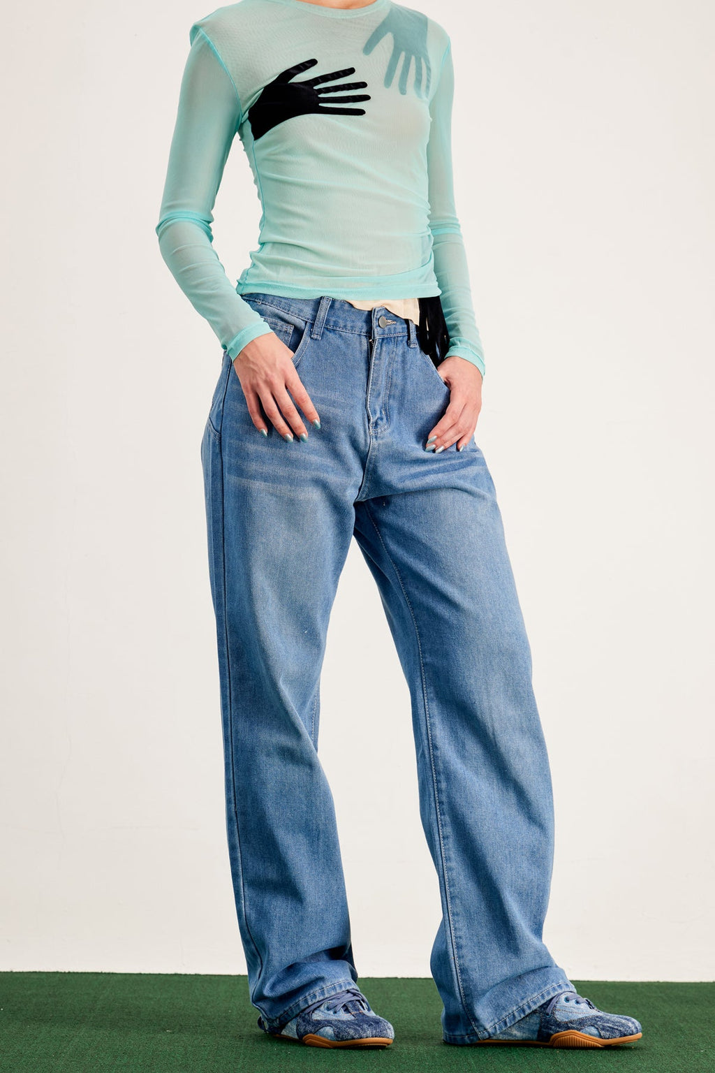 Banquo Star Wide Leg Jeans In Slight Blue