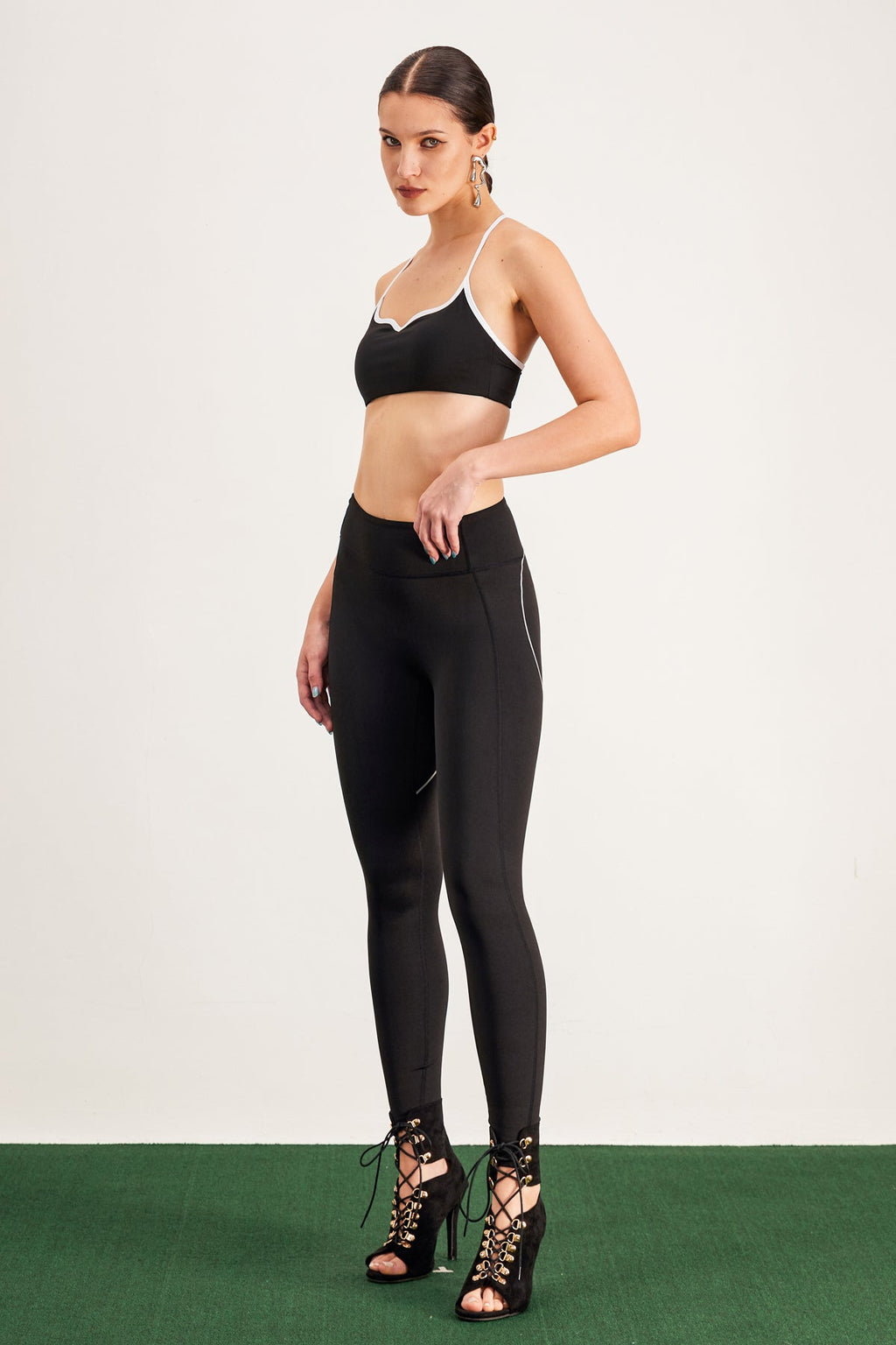 Barney Cutout Crop Bodycon Pants Set In Black