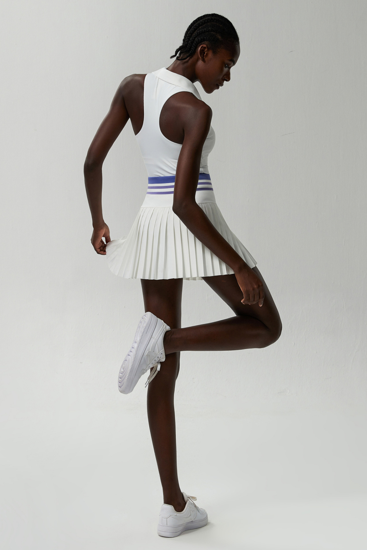 Beil Lapel Sleeveless Ruch Stripe Skirt Set In White