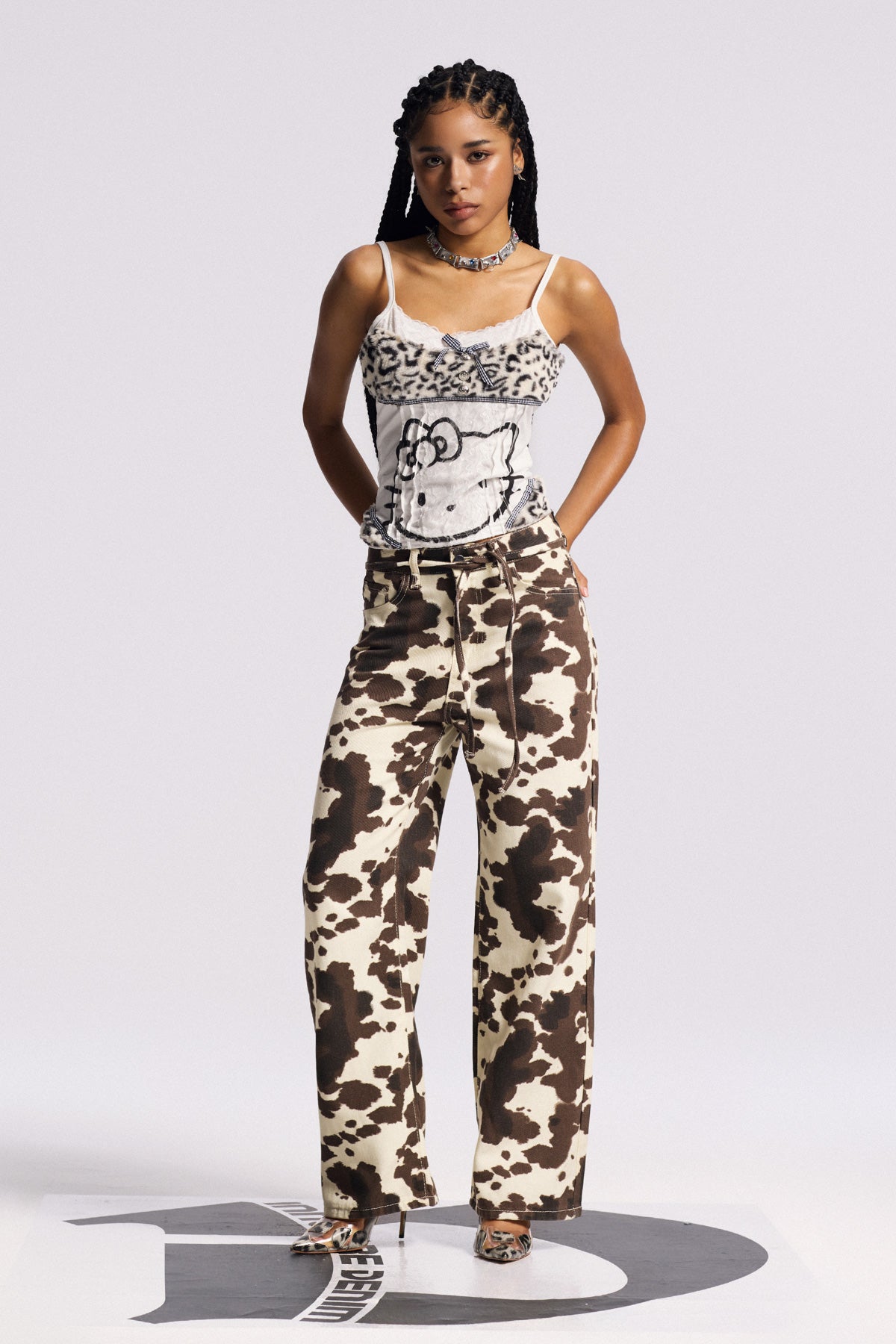 Bihotz Cow Print Bleached Jeans
