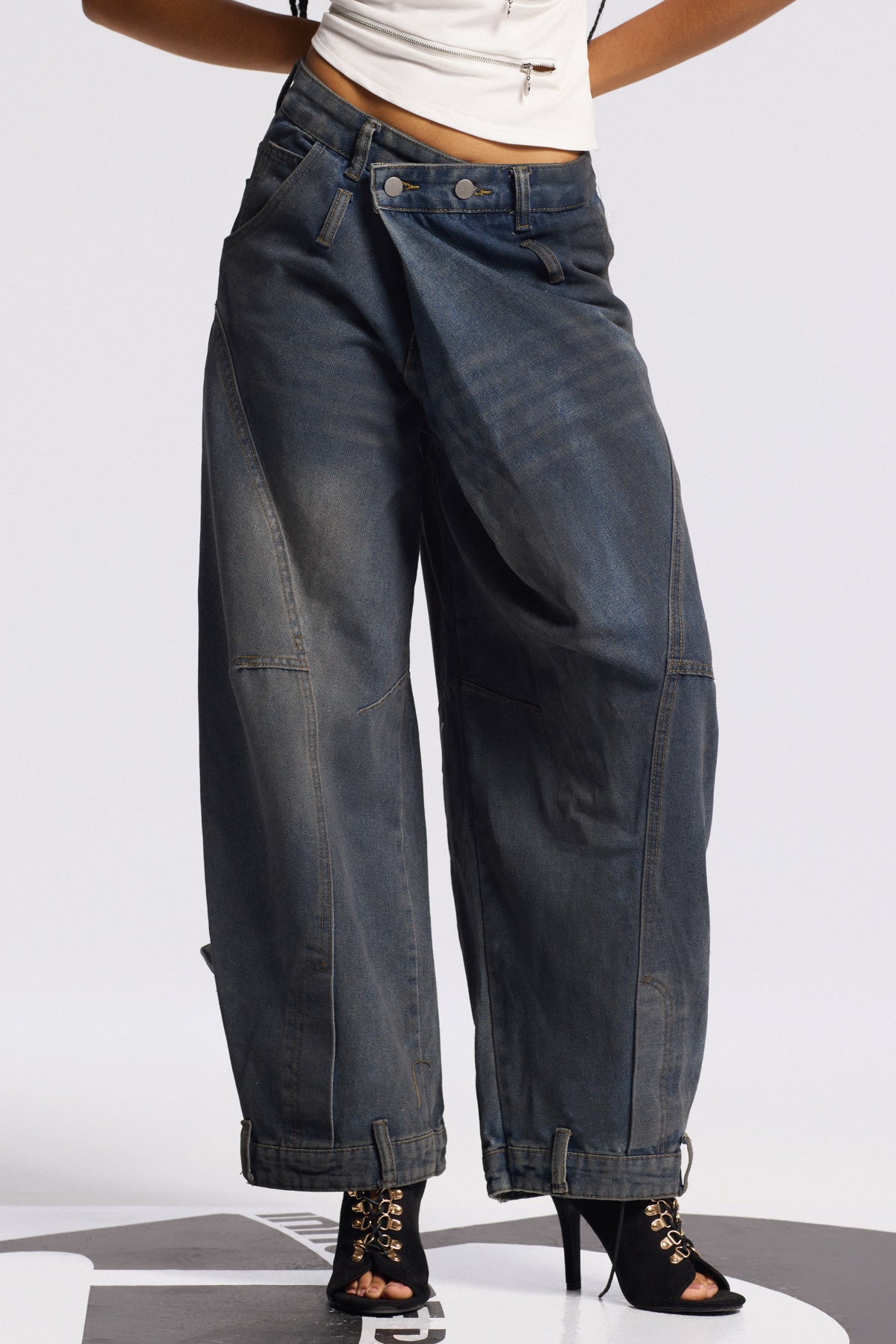 Bilal Print Asymmetric Baggy Jeans