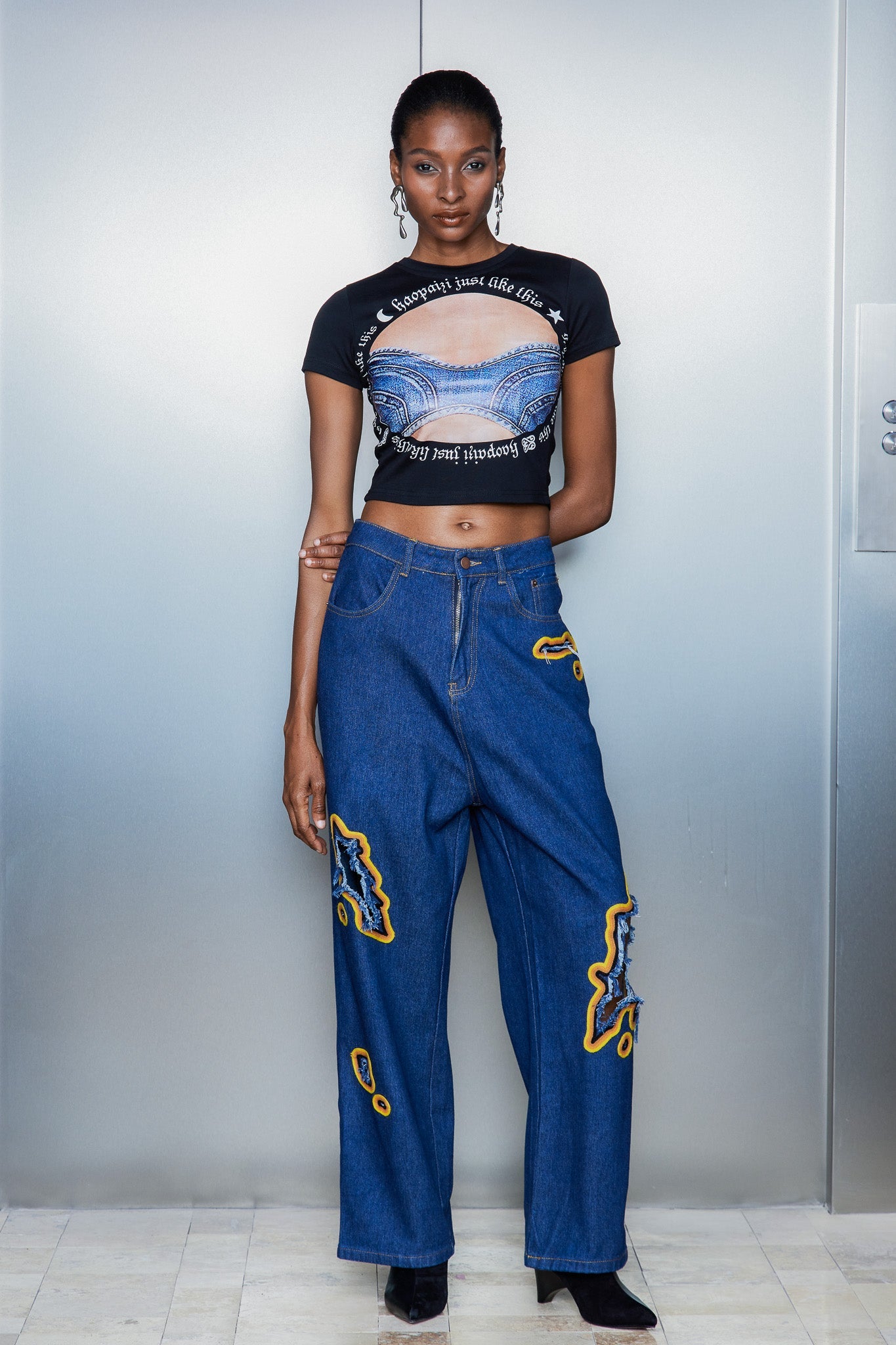 Billie Cutout Embroidered Jeans In Blue