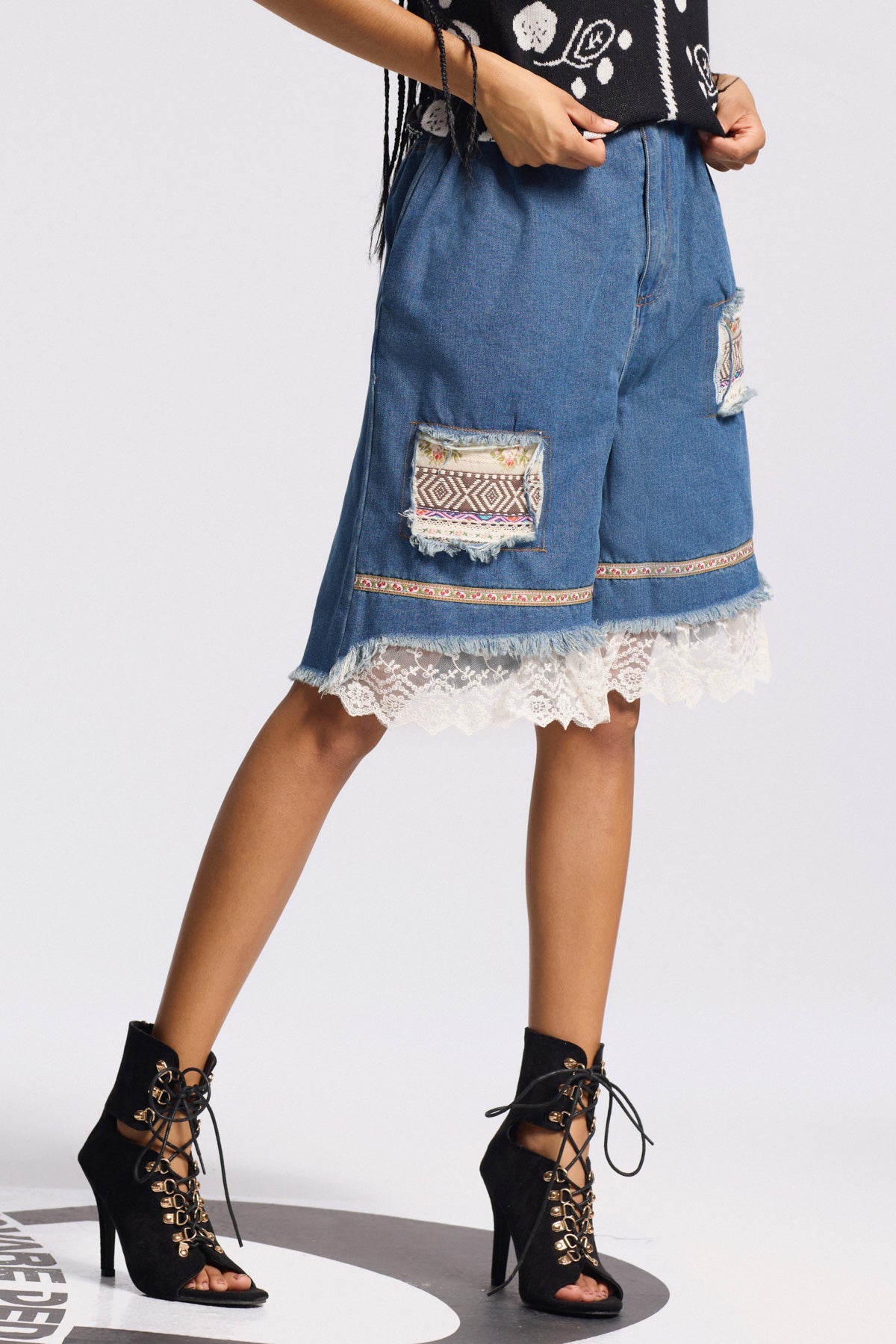 Birkir Lace Fringe Midi Jeans