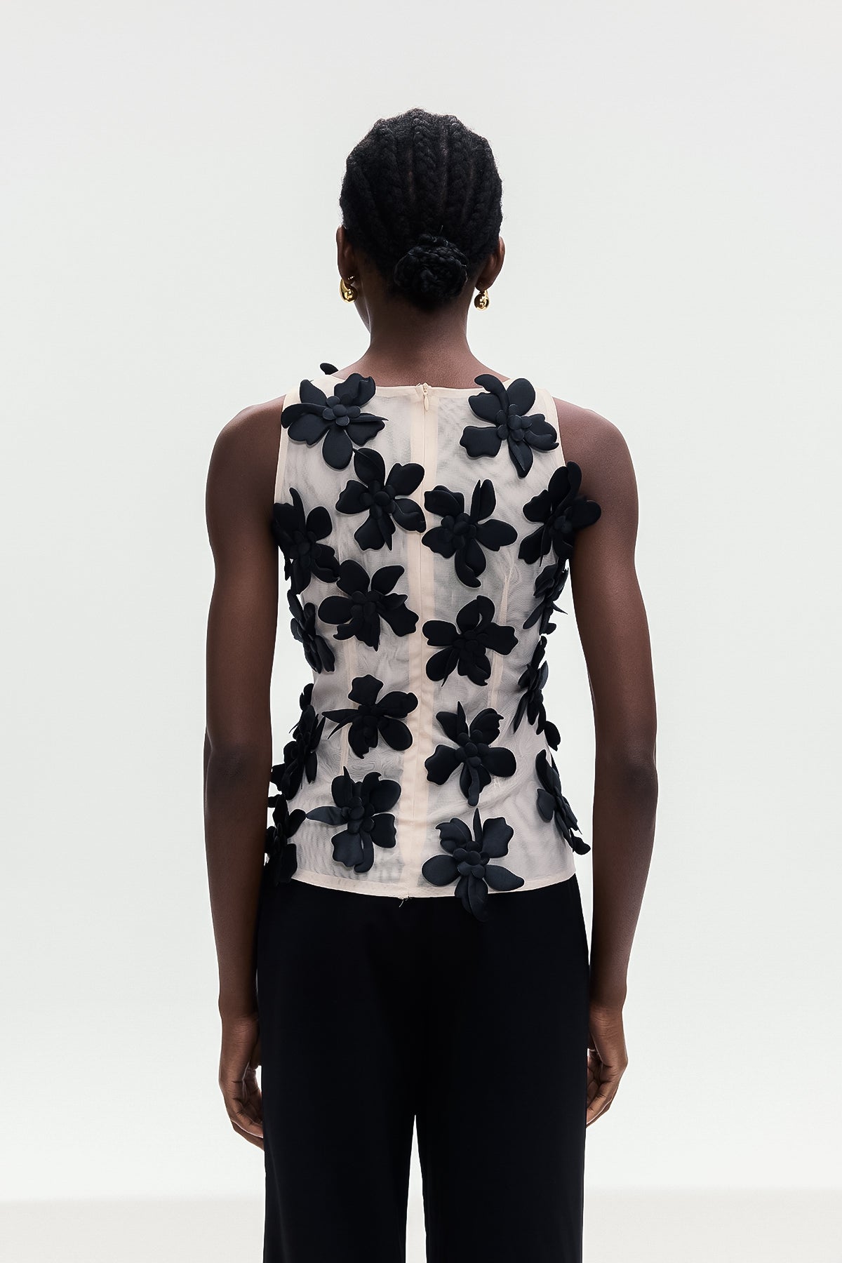Bohdana Flower Sleeveless Top In Black