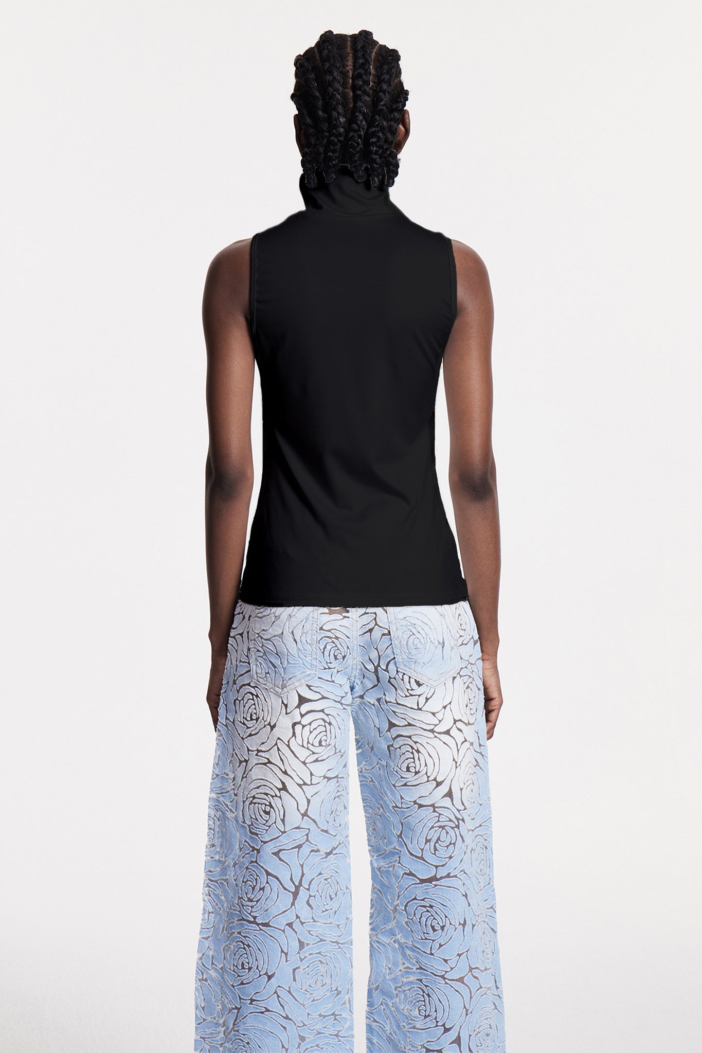 Borivoje Sleeveless Top In Black