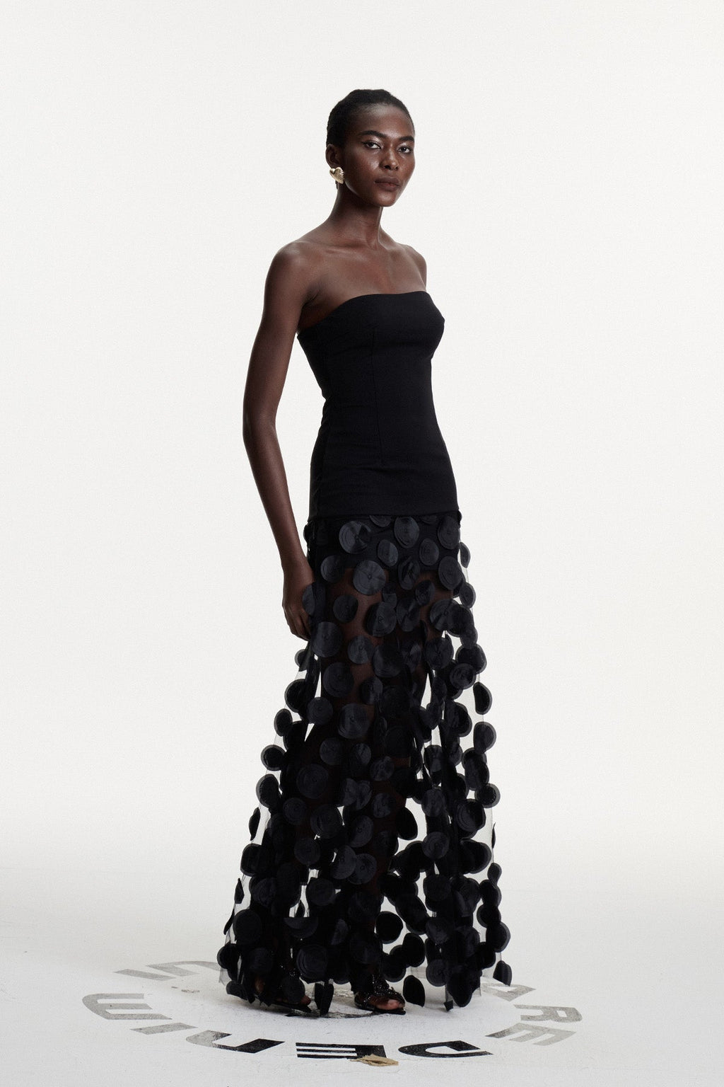 Boryana Dot Strapless Maxi Dress In Black