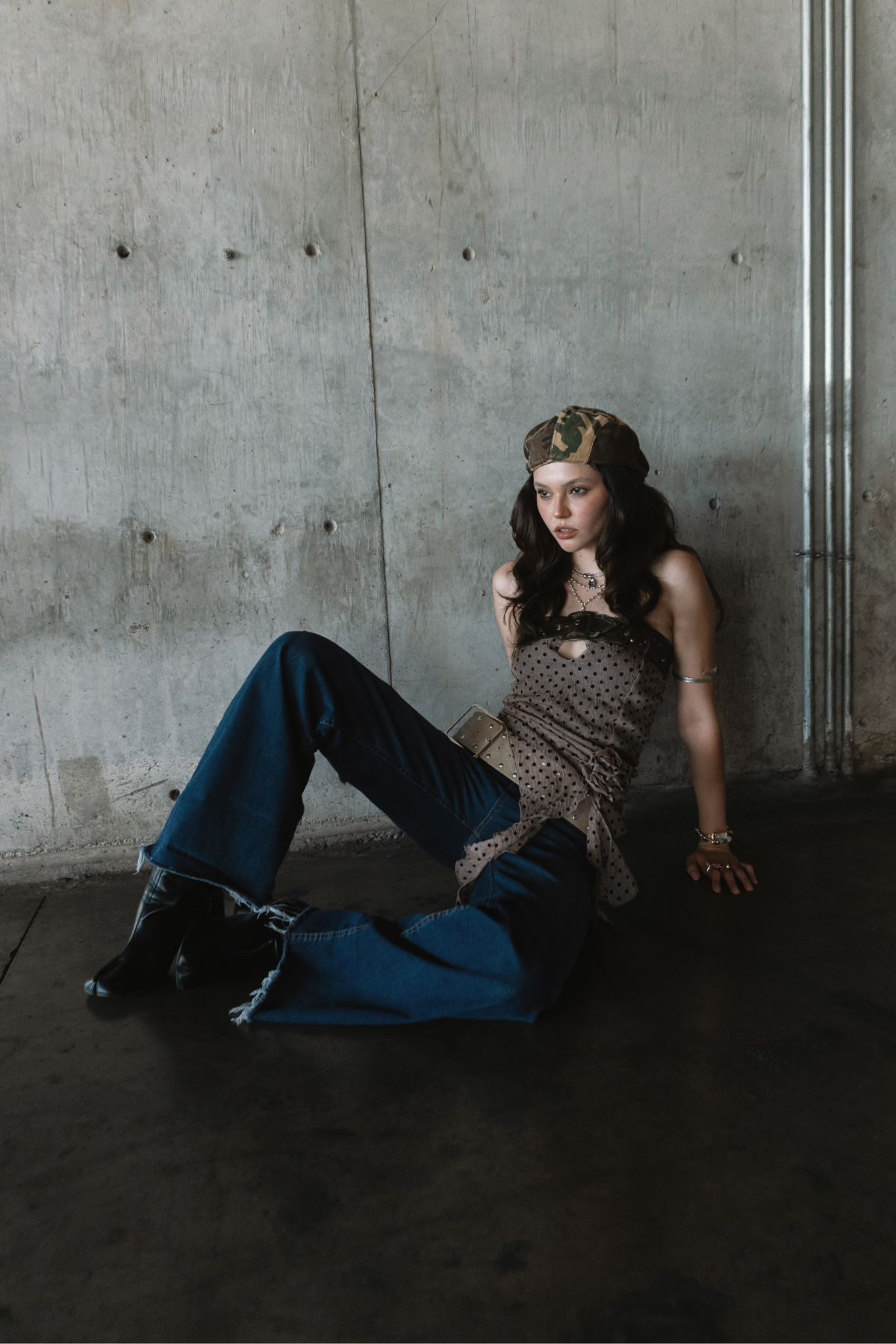 Brande Buckle Dot Flower Top