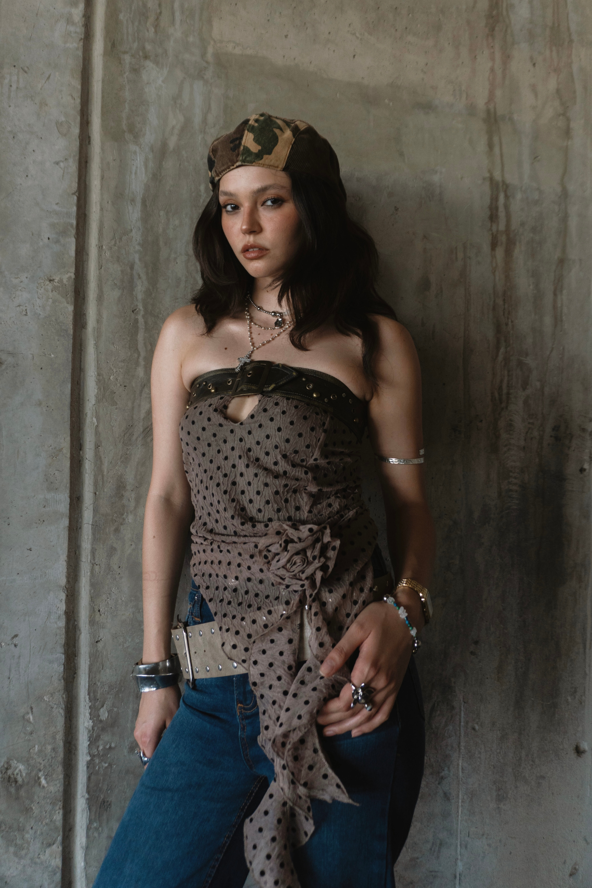 Brande Buckle Dot Flower Top