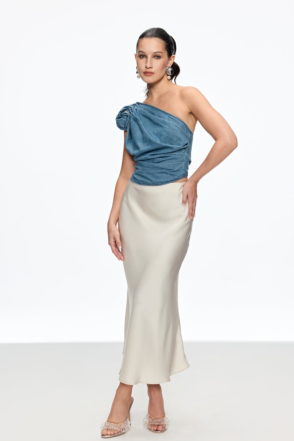 Caesonia One Shouder Flower Top