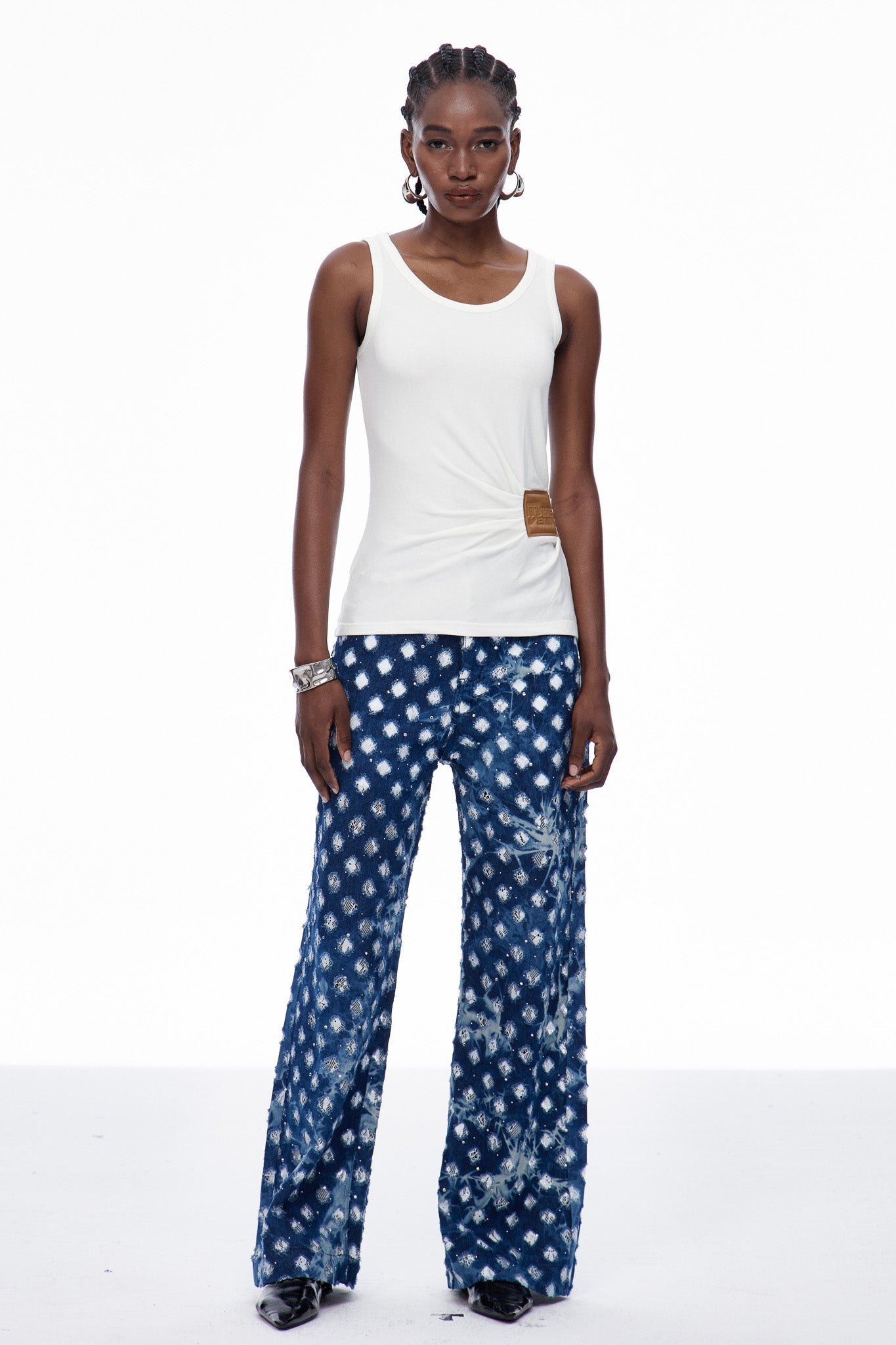 Caoileann Ruch Sleeveless Top In White