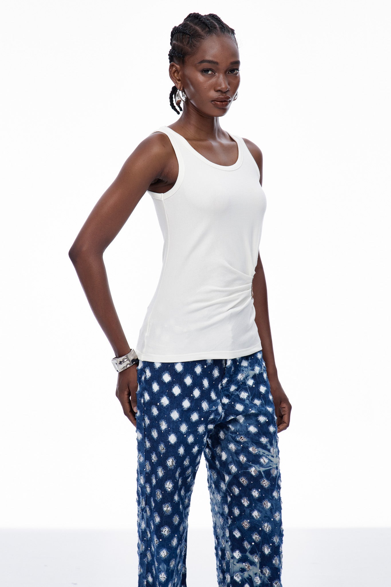 Caoileann Ruch Sleeveless Top In White