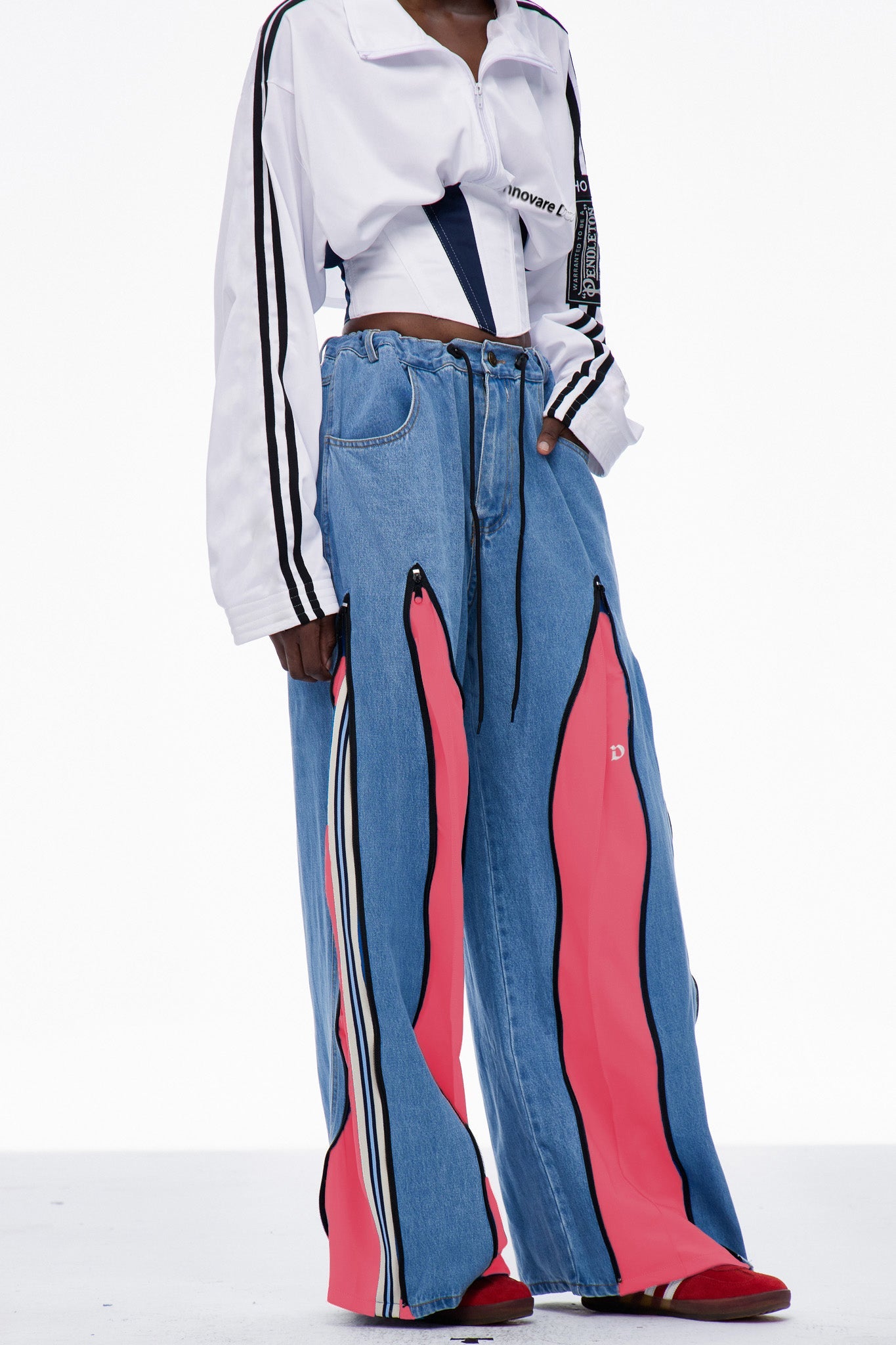 Edelmira Deconstruct Wide Leg Jeans In Pink