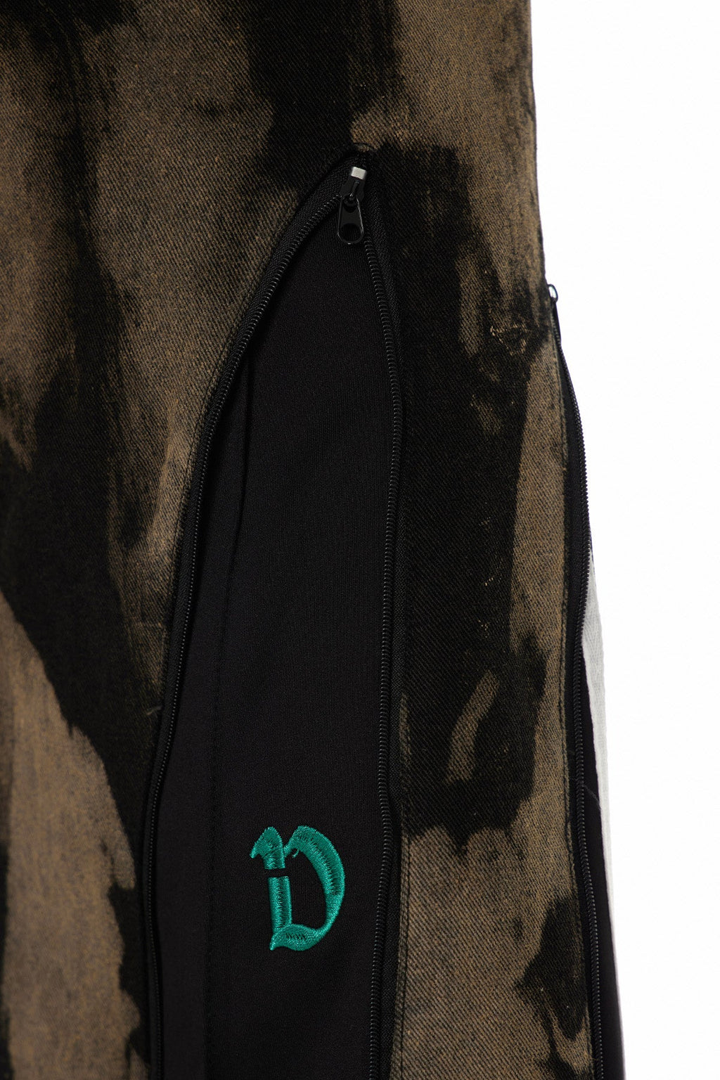 Caprina Zipper Tie Dye Jeans In Black