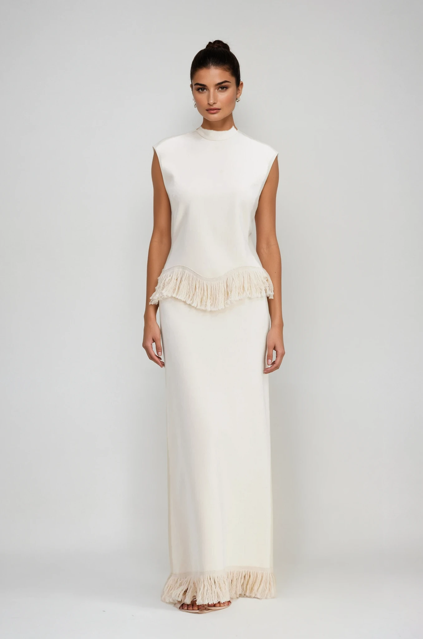 Carminho Fringe Knit Skirt Set