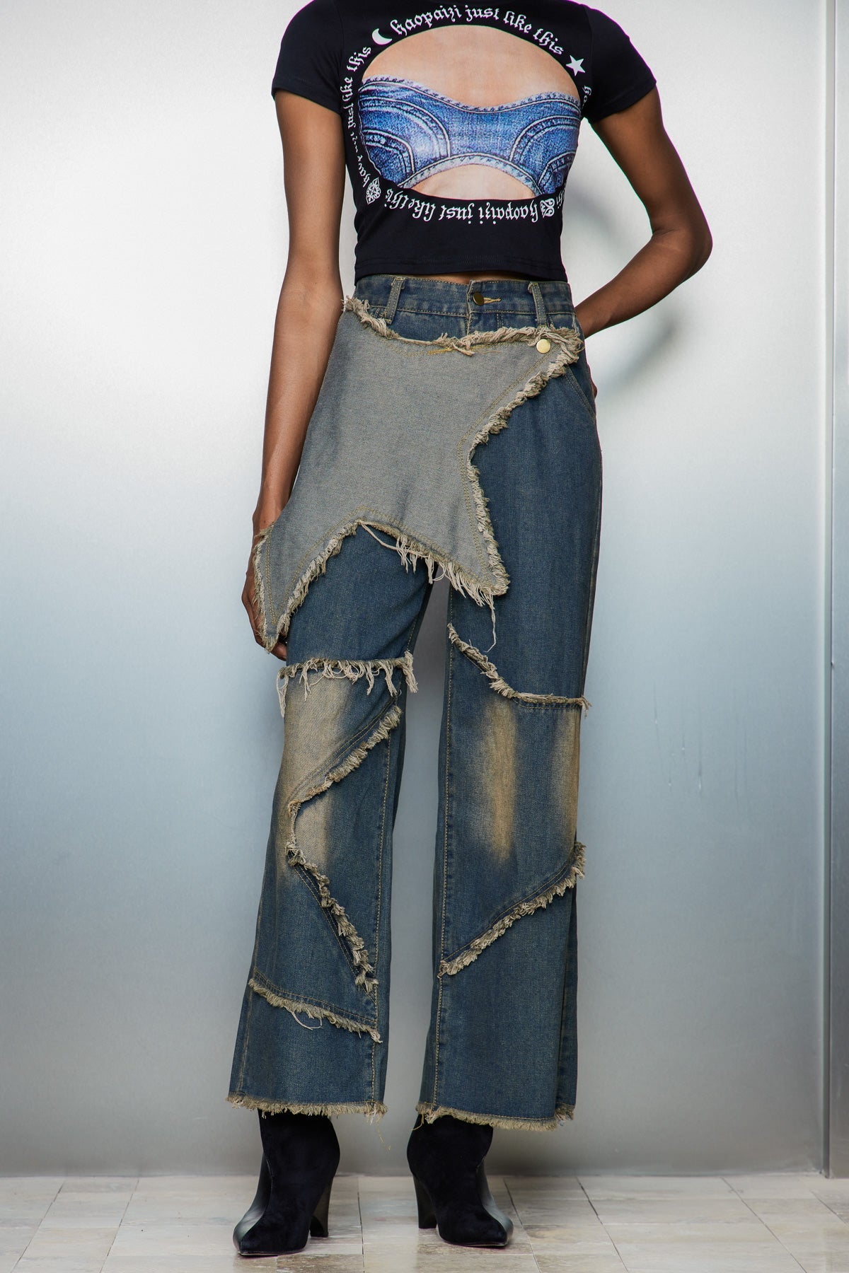 Caspar Star Fringe Straight Jeans