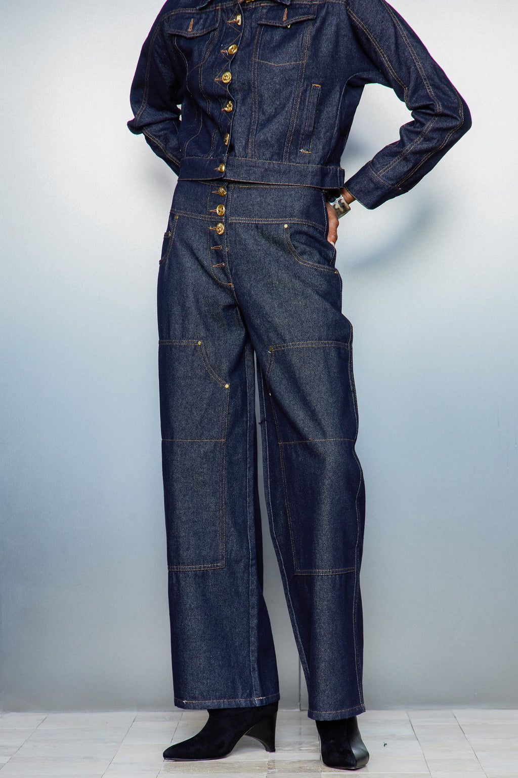 Cass Button Straight Jeans