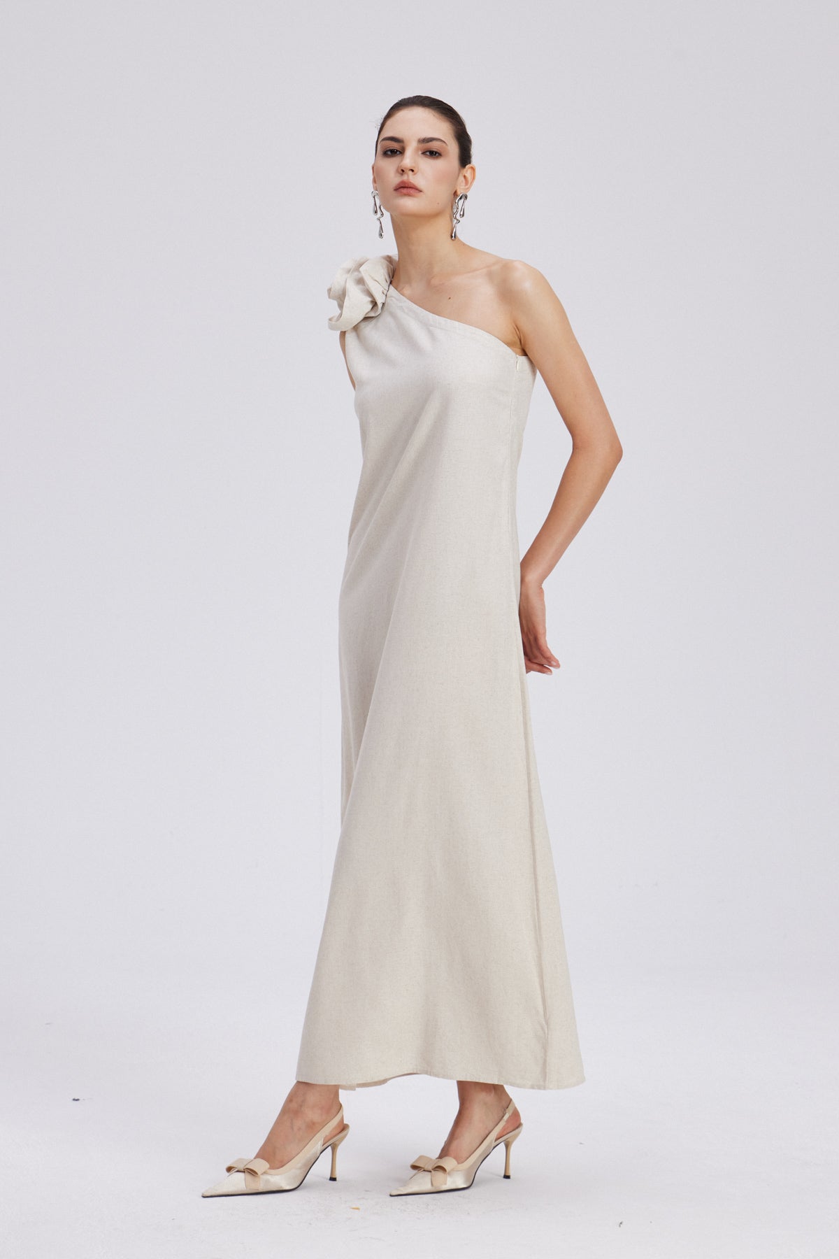 Charlotta Flower One Shoulder Maxi Dress