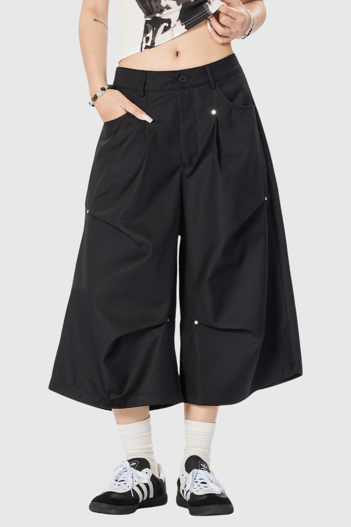 Chinedu Ruch Midi Pants In Black
