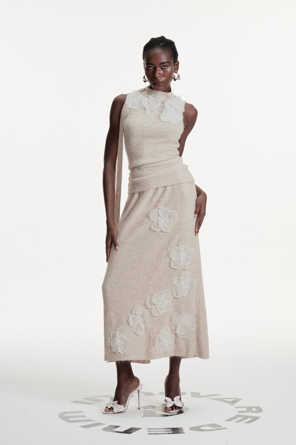 Christoph Flower Pearl Skirt Set