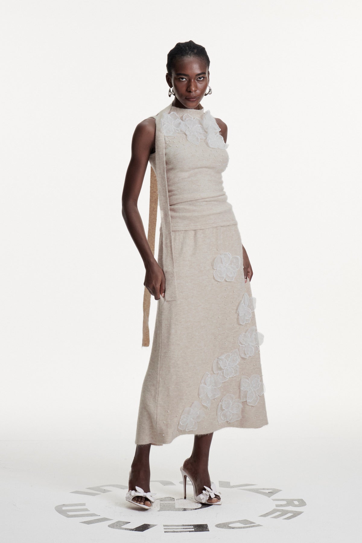 Christoph Flower Pearl Skirt Set