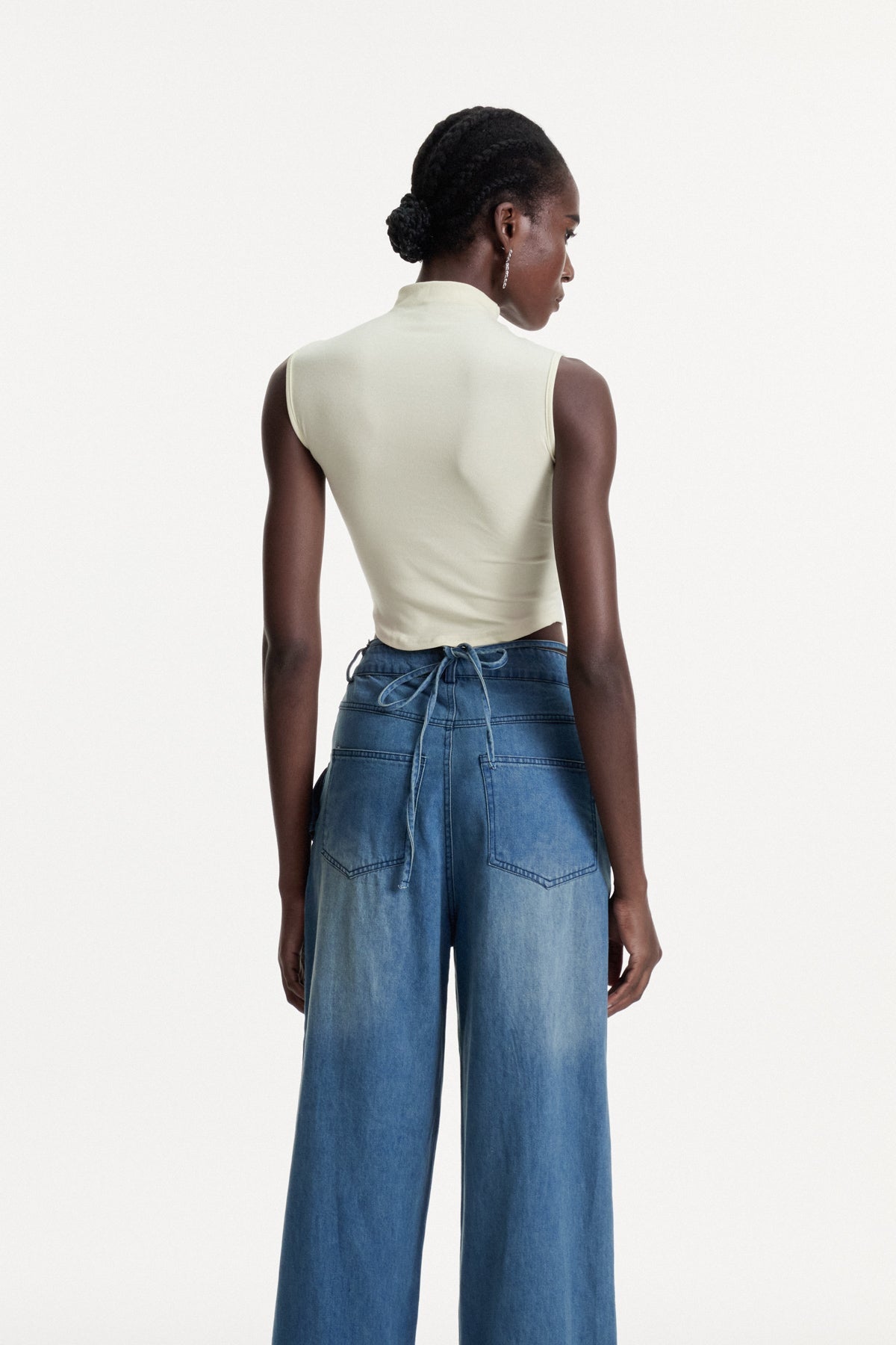 Comfort Cutout Crop Top