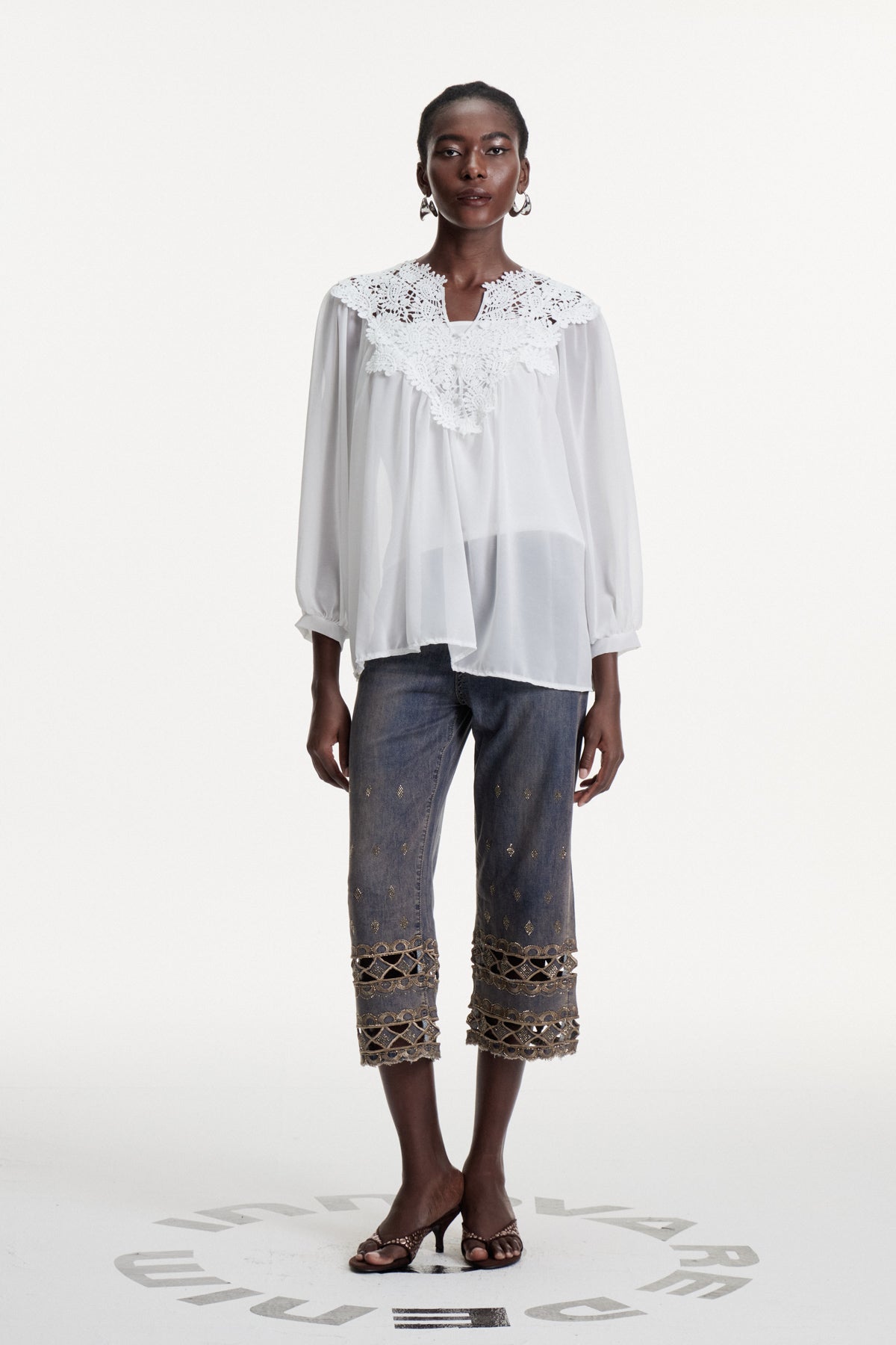 Dalibor Balloon Sleeve Lace Top