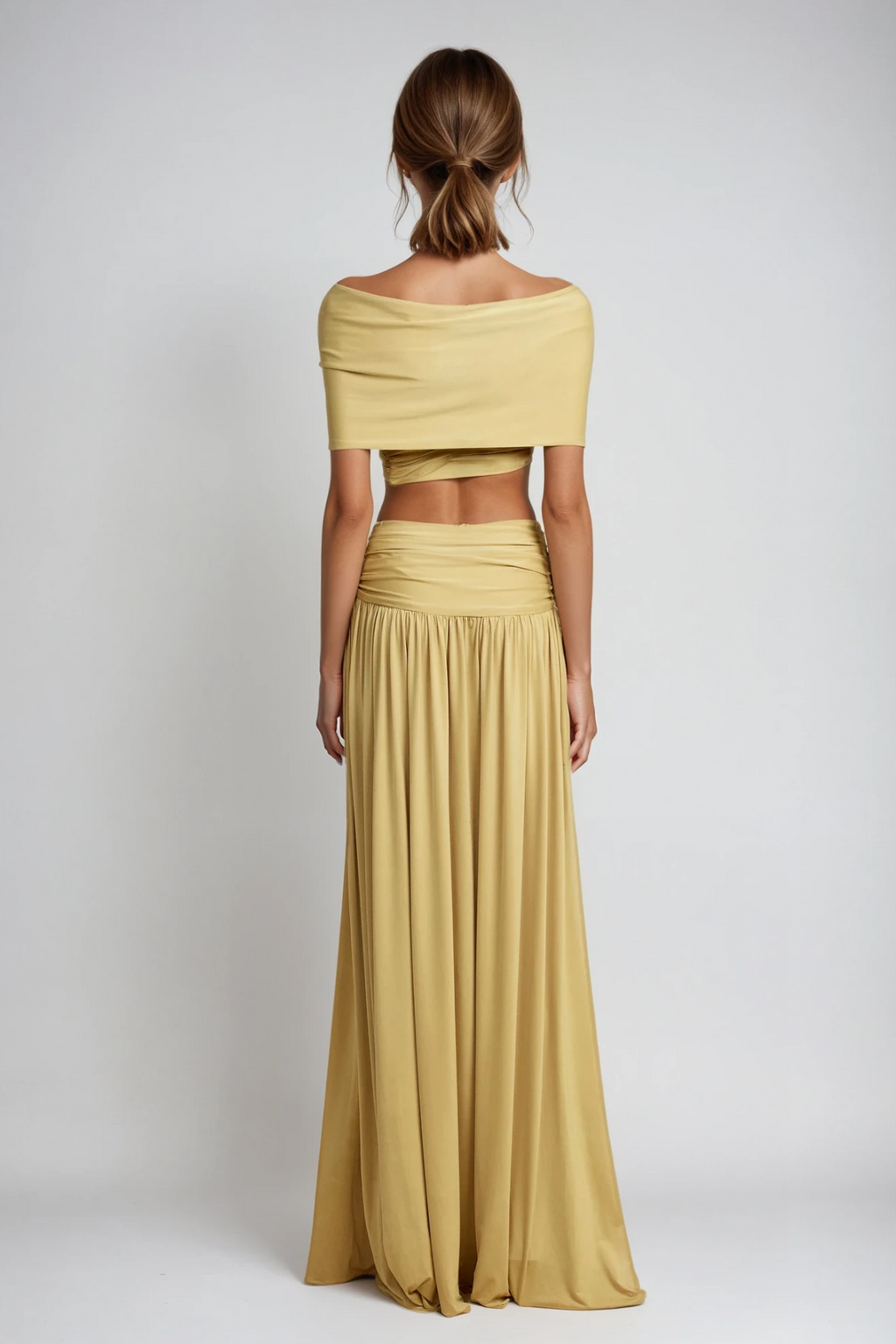 Darijus Off Shoulder Ruch Skirt Set