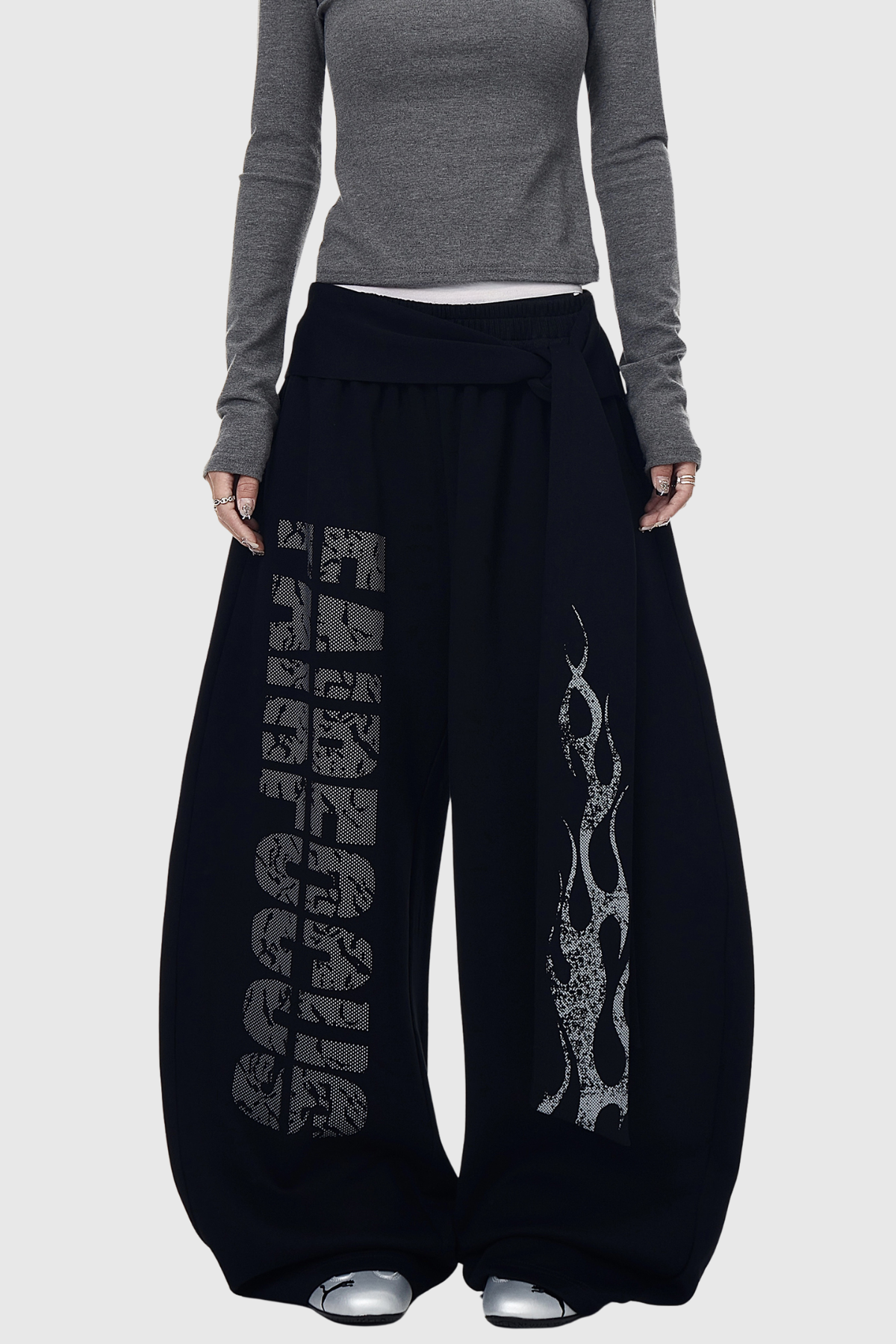 Deedee Tie Up Print Baggy Pants In Black