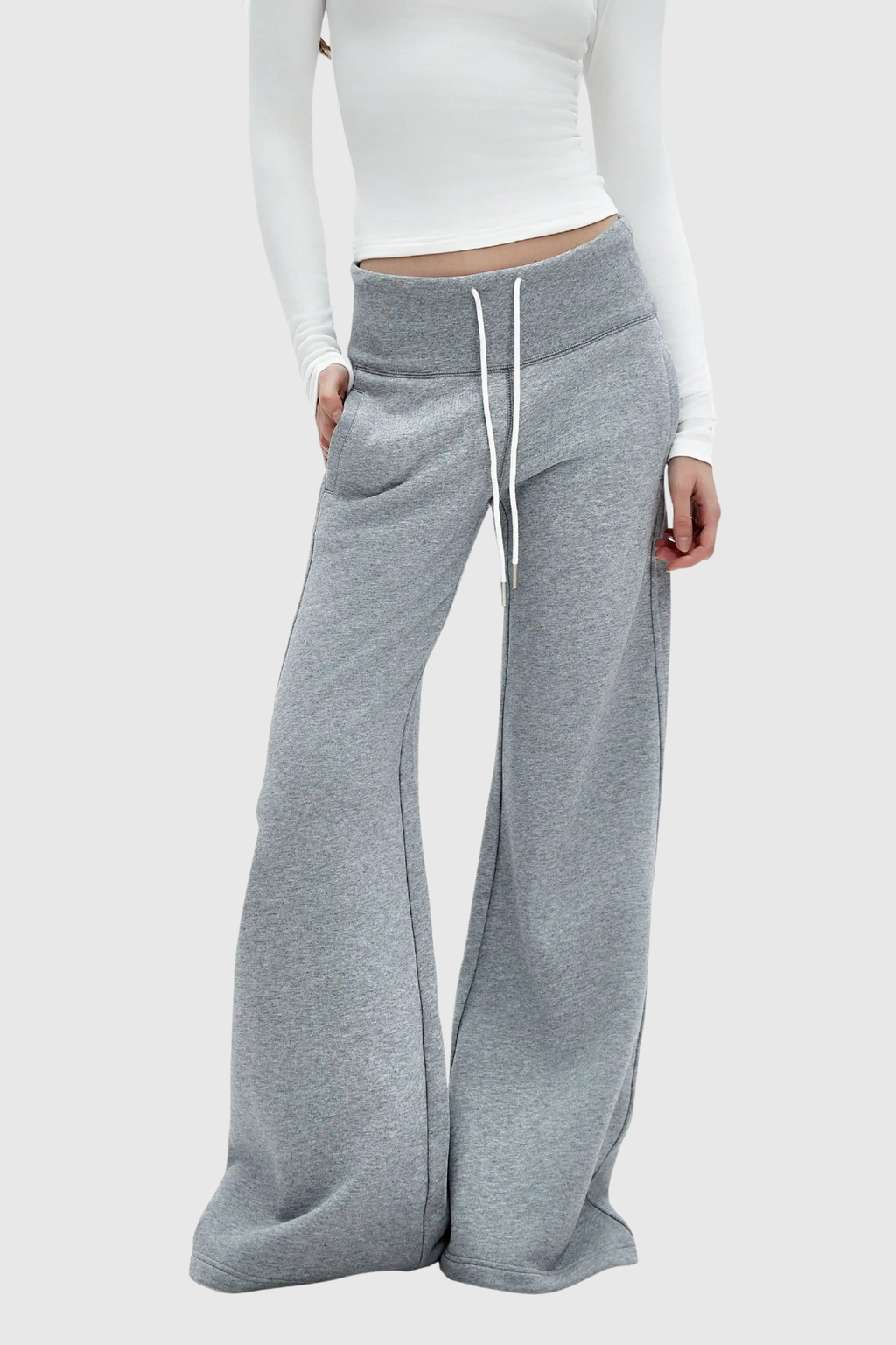 Delicia Straight Pants In Grey