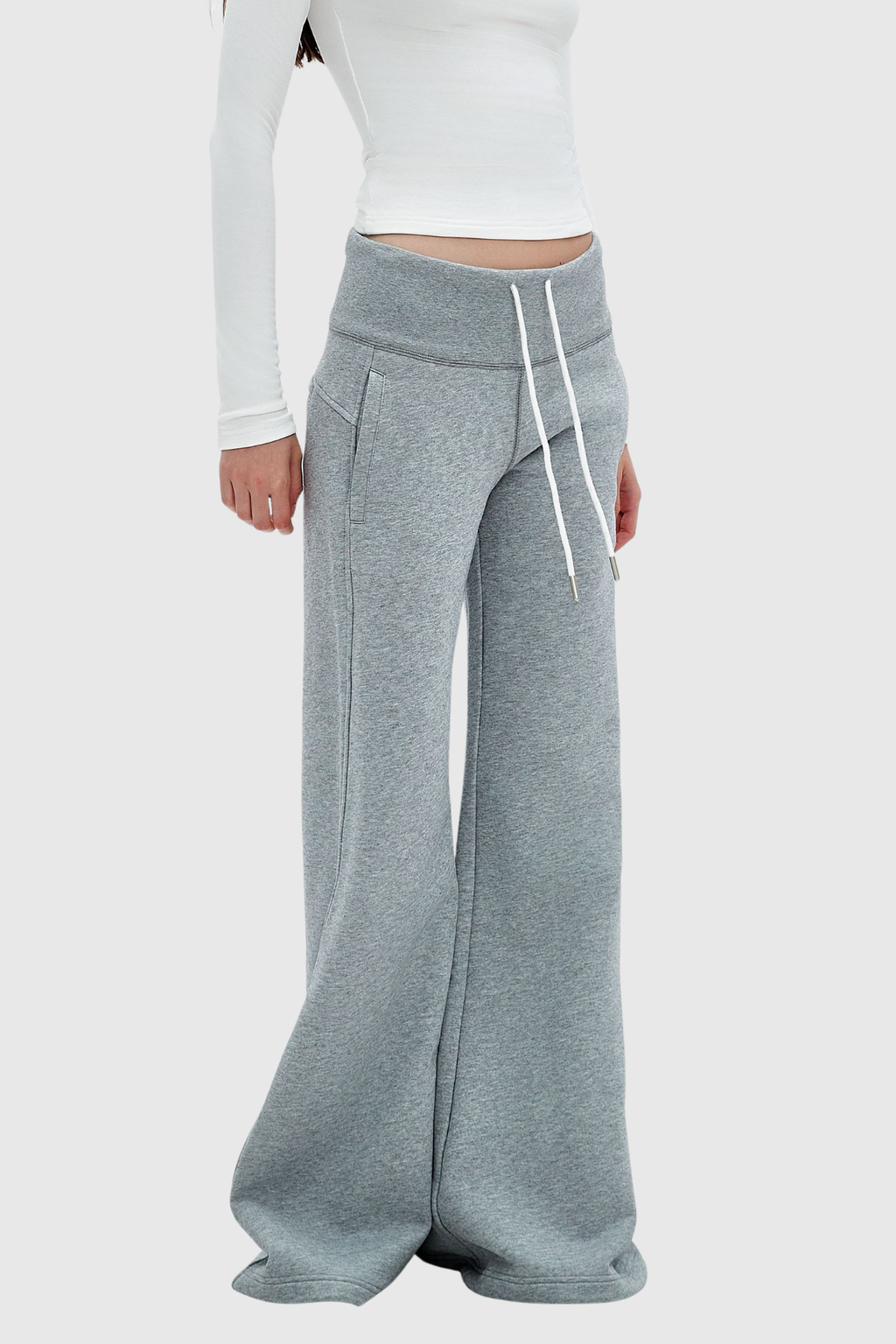 Delicia Straight Pants In Grey